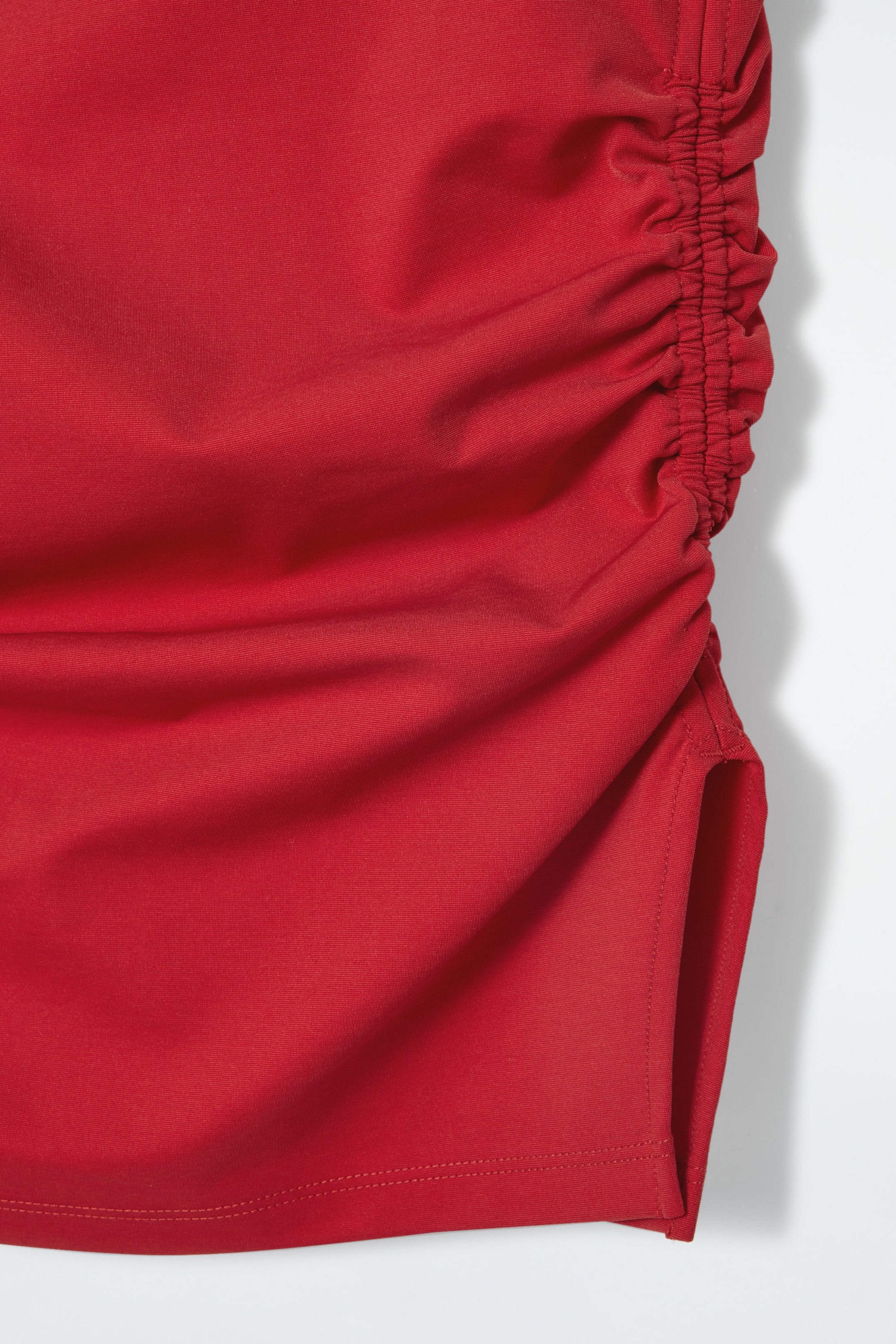 COWL-NECK GATHERED SLEEVELESS TOP