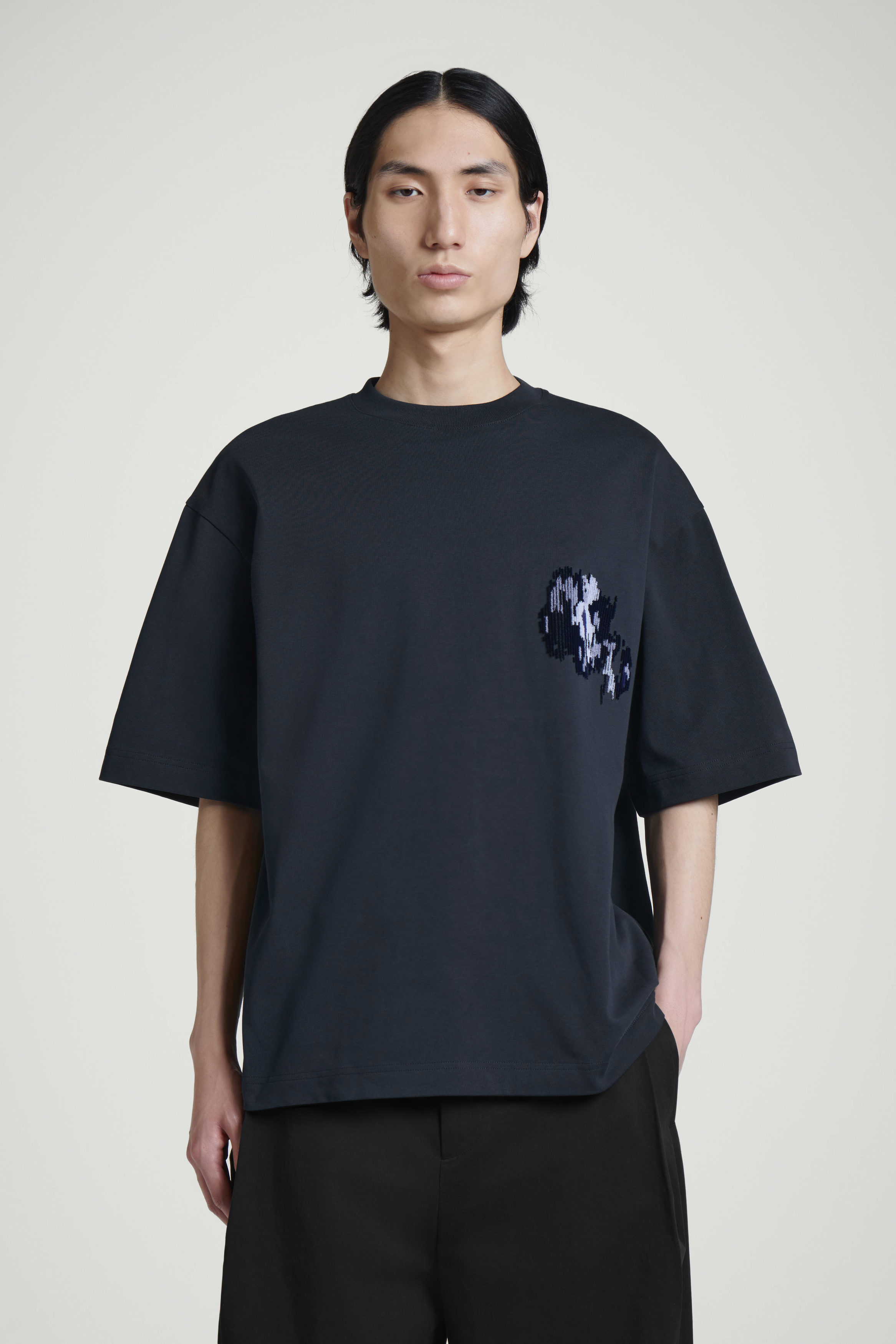 Tシャツ・カットソー SOUTH2 WEST8 FW24 Embroidered t-shirt (OT611 B-NAVY) South2 West8 Embroidered t-shirt - Men | VIETTI Shop