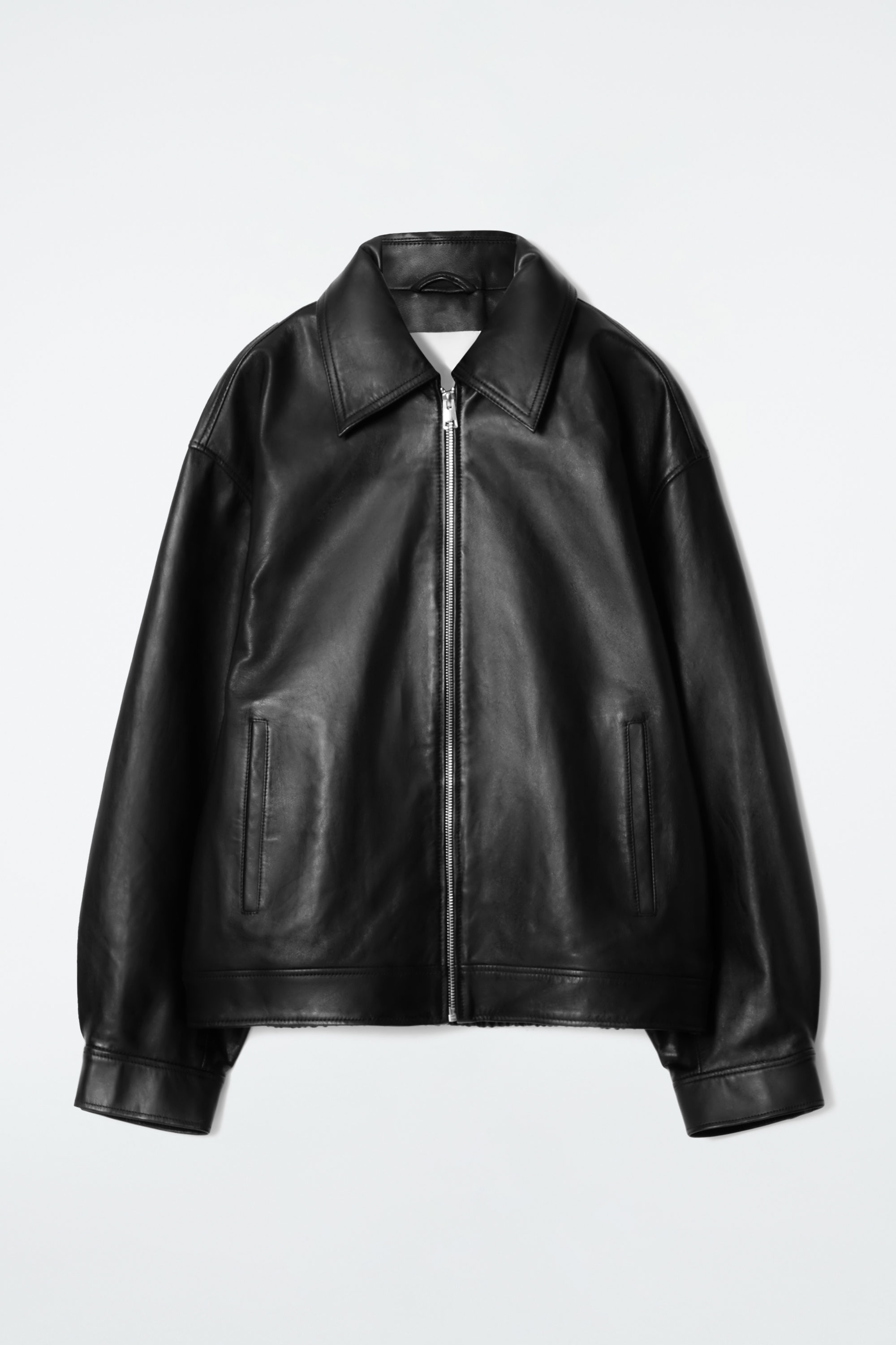 OVERSIZED COLLARED LEATHER JACKET - BLACK | COS