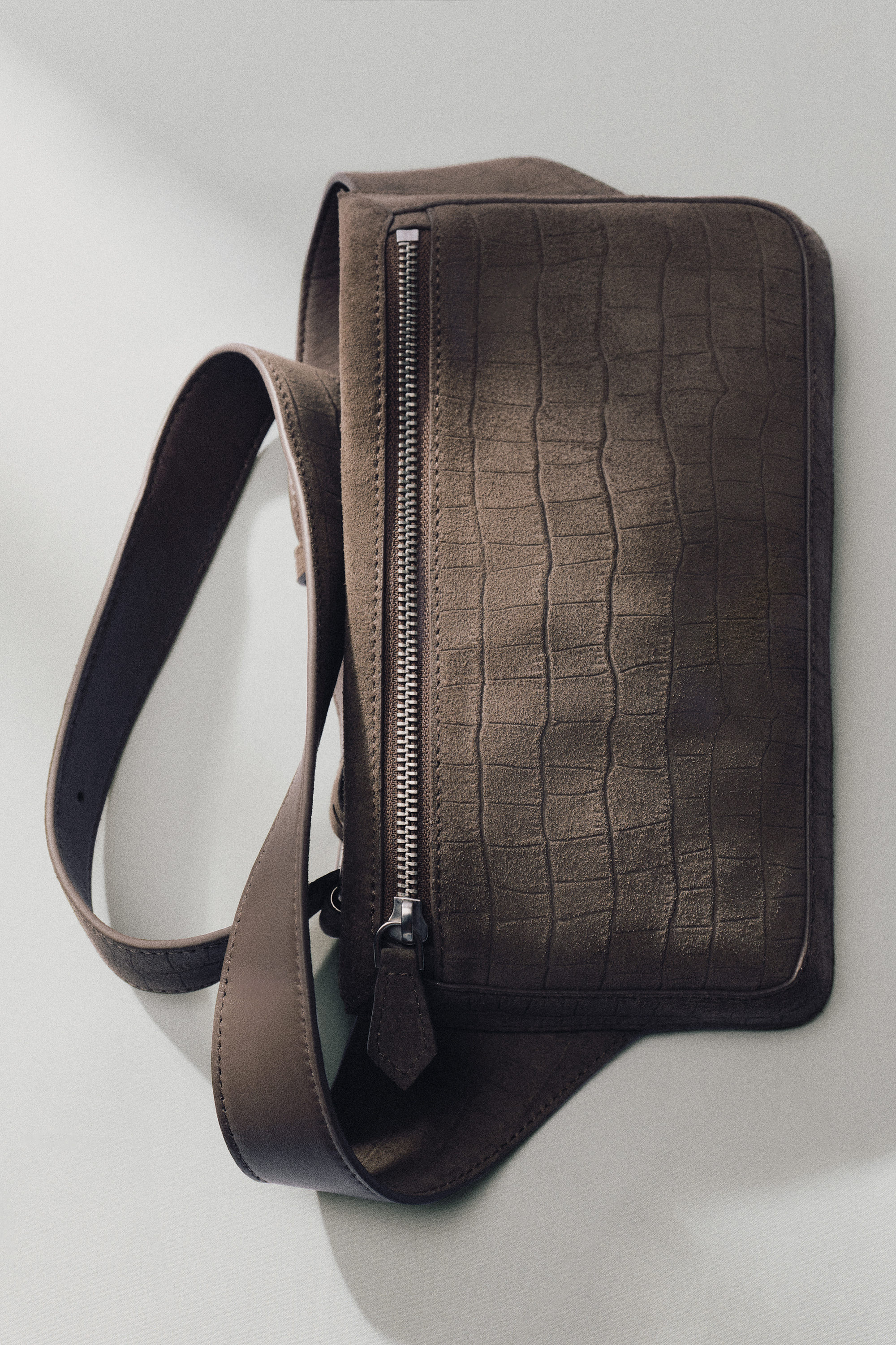 BRUNSWICK BELT BAG - CROC-EFFECT SPLIT SUEDE - ELEPHANT GREY | COS