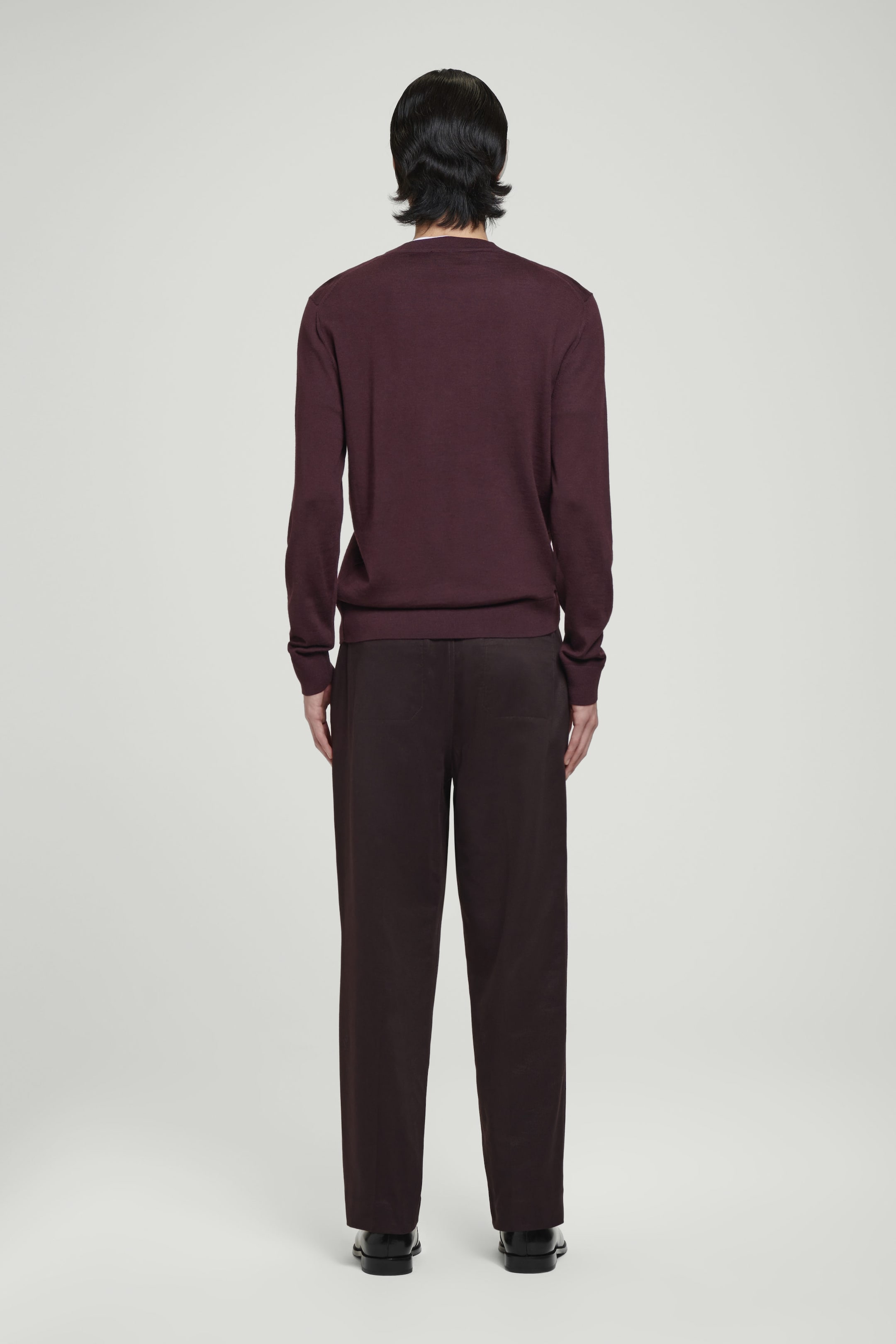 MAGLIONE SLIM GIROCOLLO IN LANA MERINO