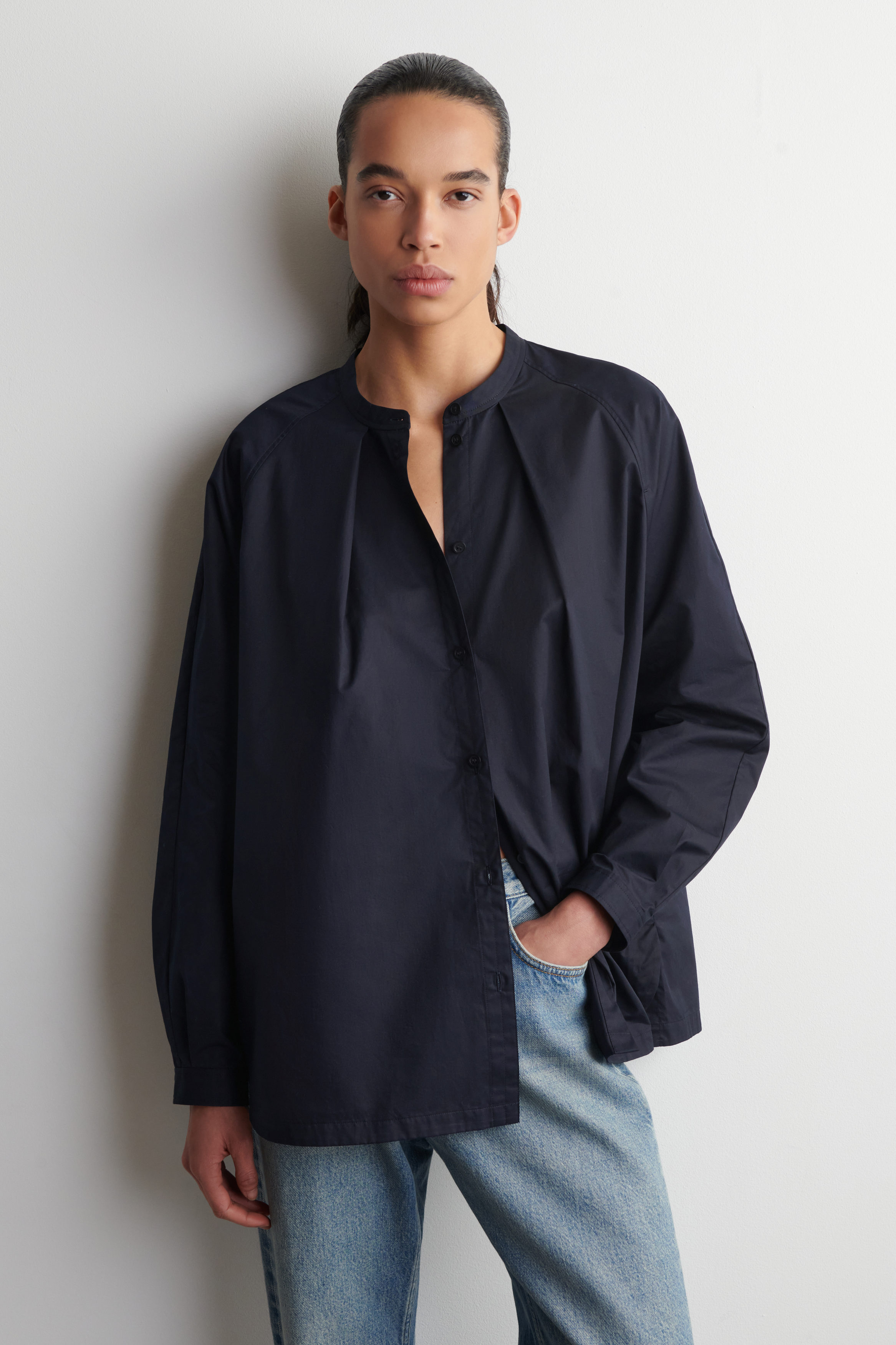 GRANDAD-COLLAR COTTON SHIRT - NAVY | COS