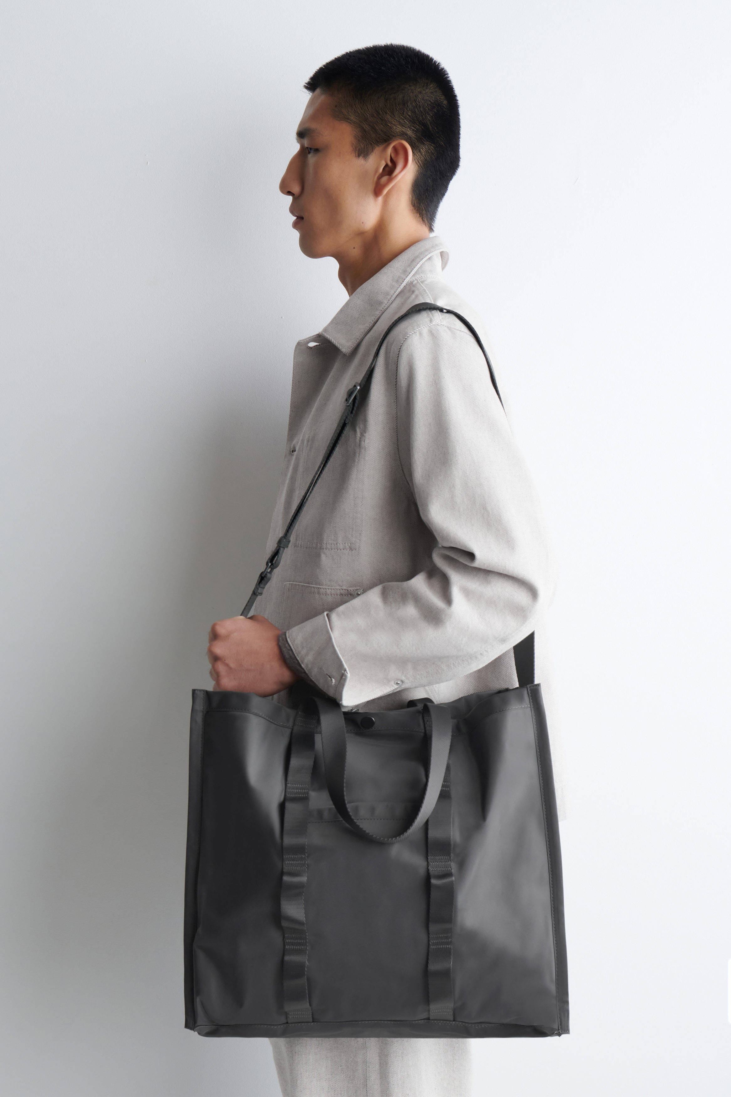 バッグ everyone nylon logo tote bag navy everyone nylon logo tote bag (NAVY) | everyone