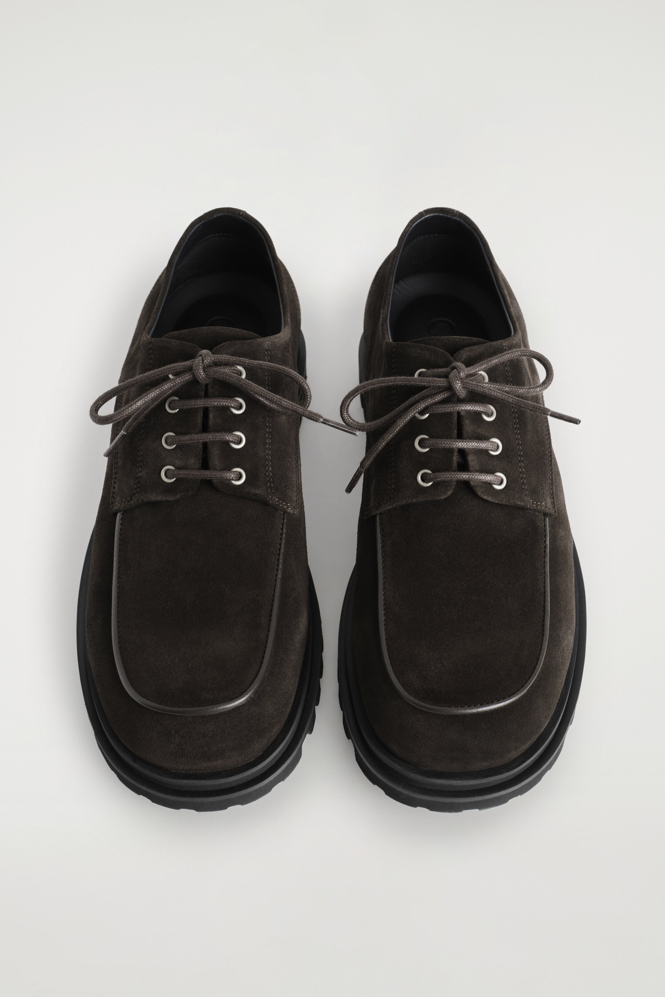 Ingrandisci l'immagine: CHUNKY SUEDE DERBY SHOES - DARK BROWN - UOMO | H&M CH 5