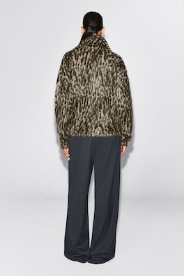 LEOPARD-JACQUARD ZIP-UP SWEATER — BROWN / LEOPARD 6
