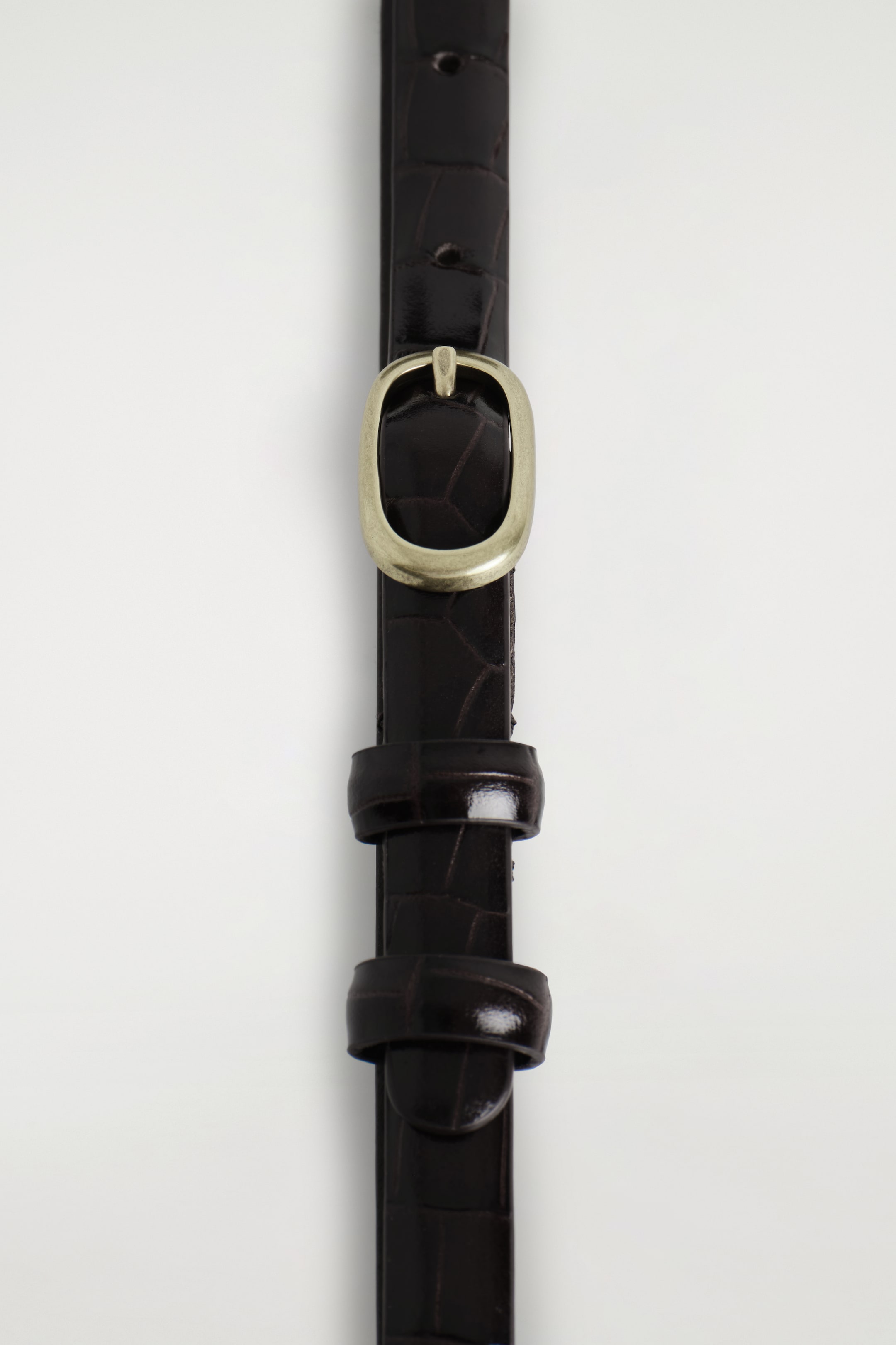 Grotere afbeelding bekijken: SLIM RIEM VAN LEER MET KROKOPRINT - BRUIN - DAMES | H&M BE 3
