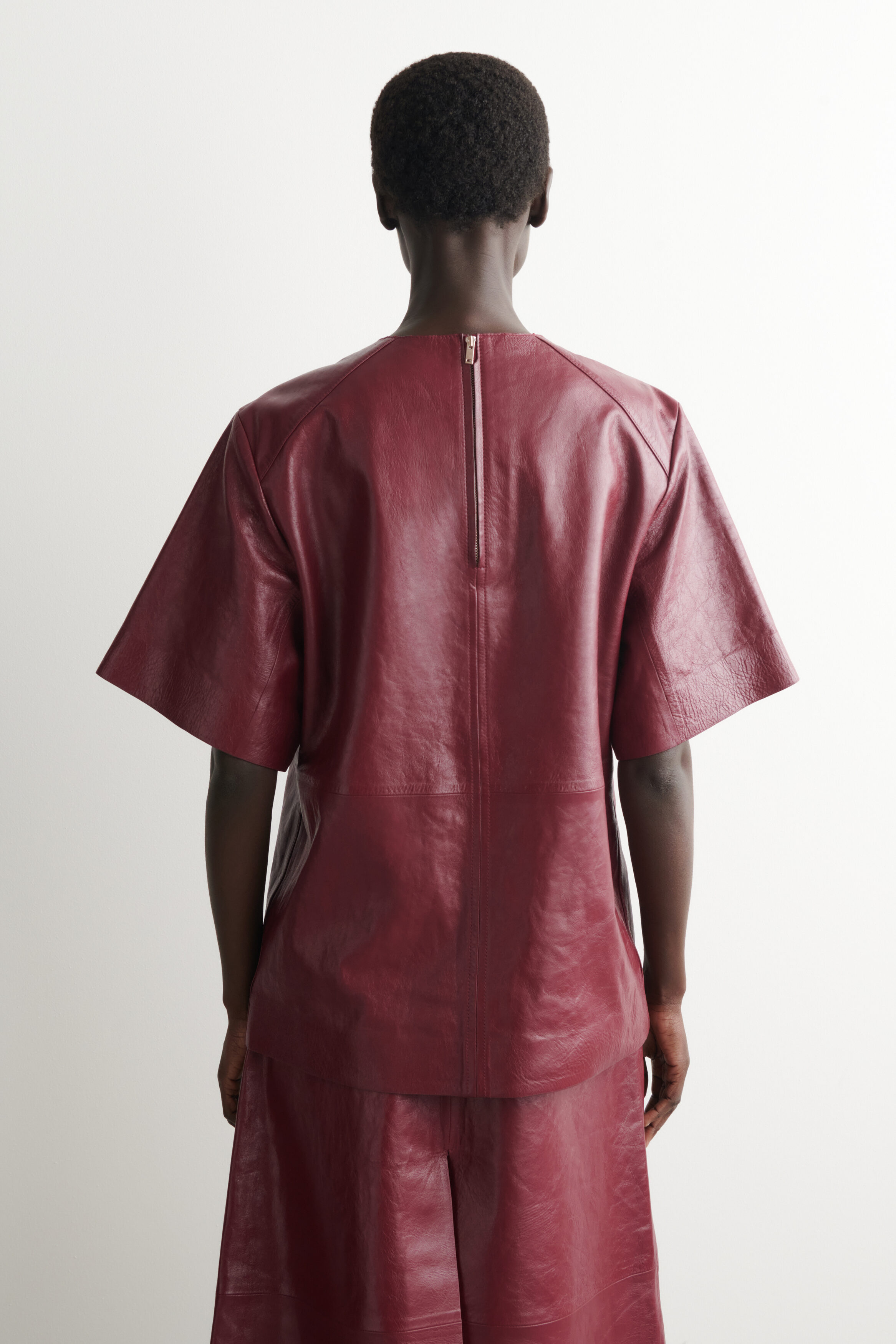 PANELLED TEXTURED-LEATHER T-SHIRT - thumbnail 4