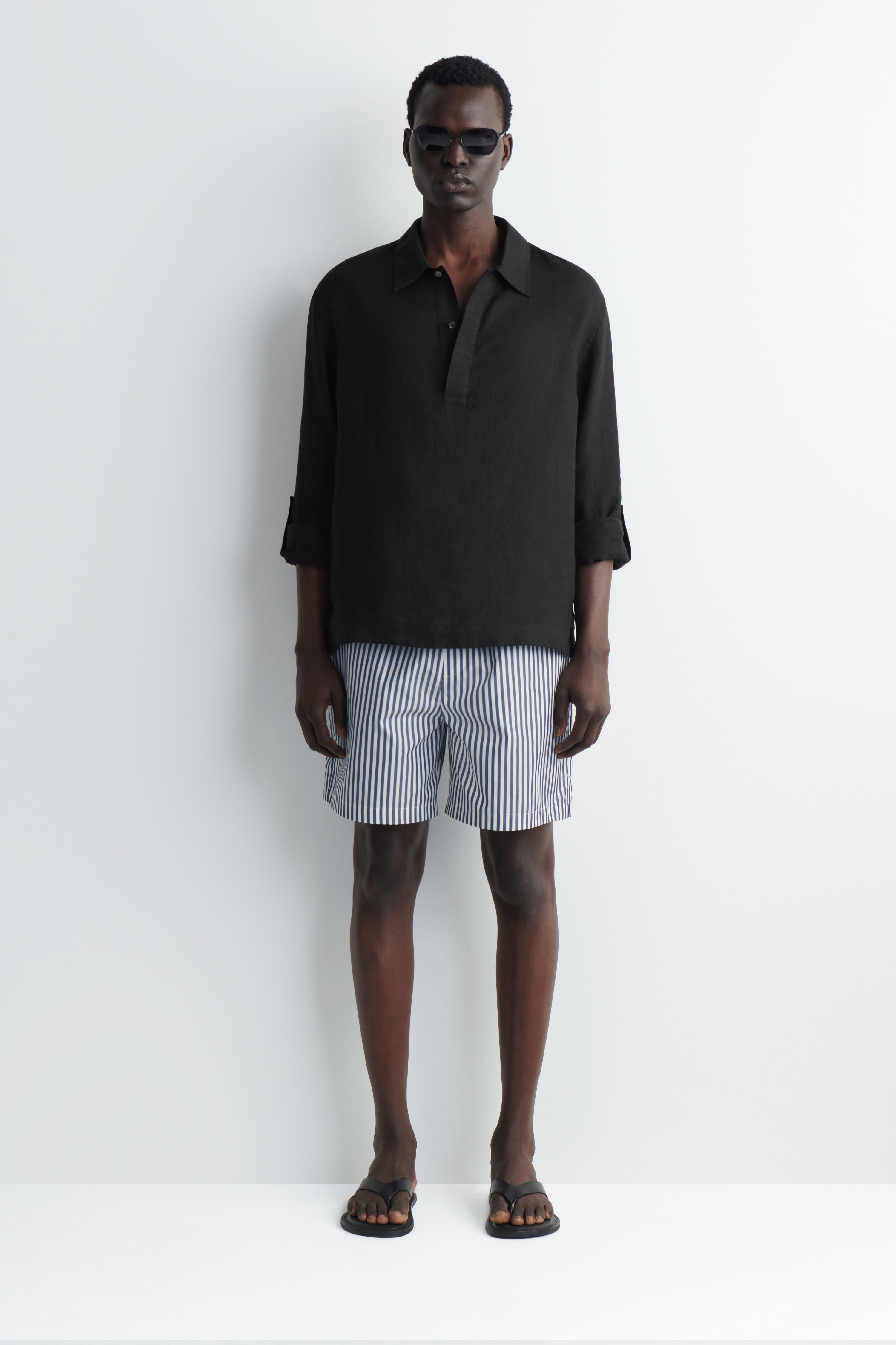 GESTREIFTE BADESHORTS - BLAU/WEISS/GESTREIFT