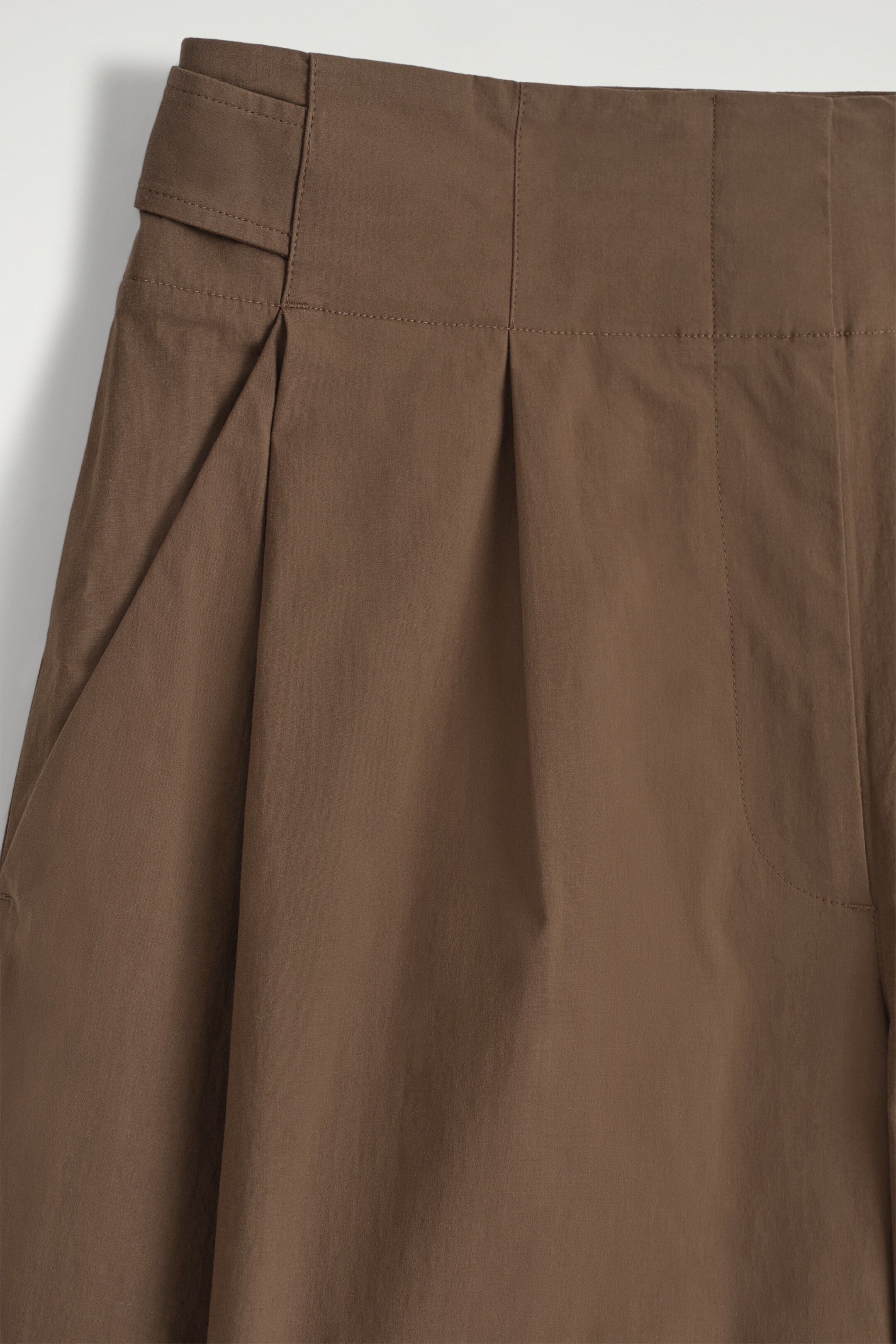 Agrandir l'image: PANTALON COURT BARREL EN COTON - BRUN - FEMME | H&M FR 7