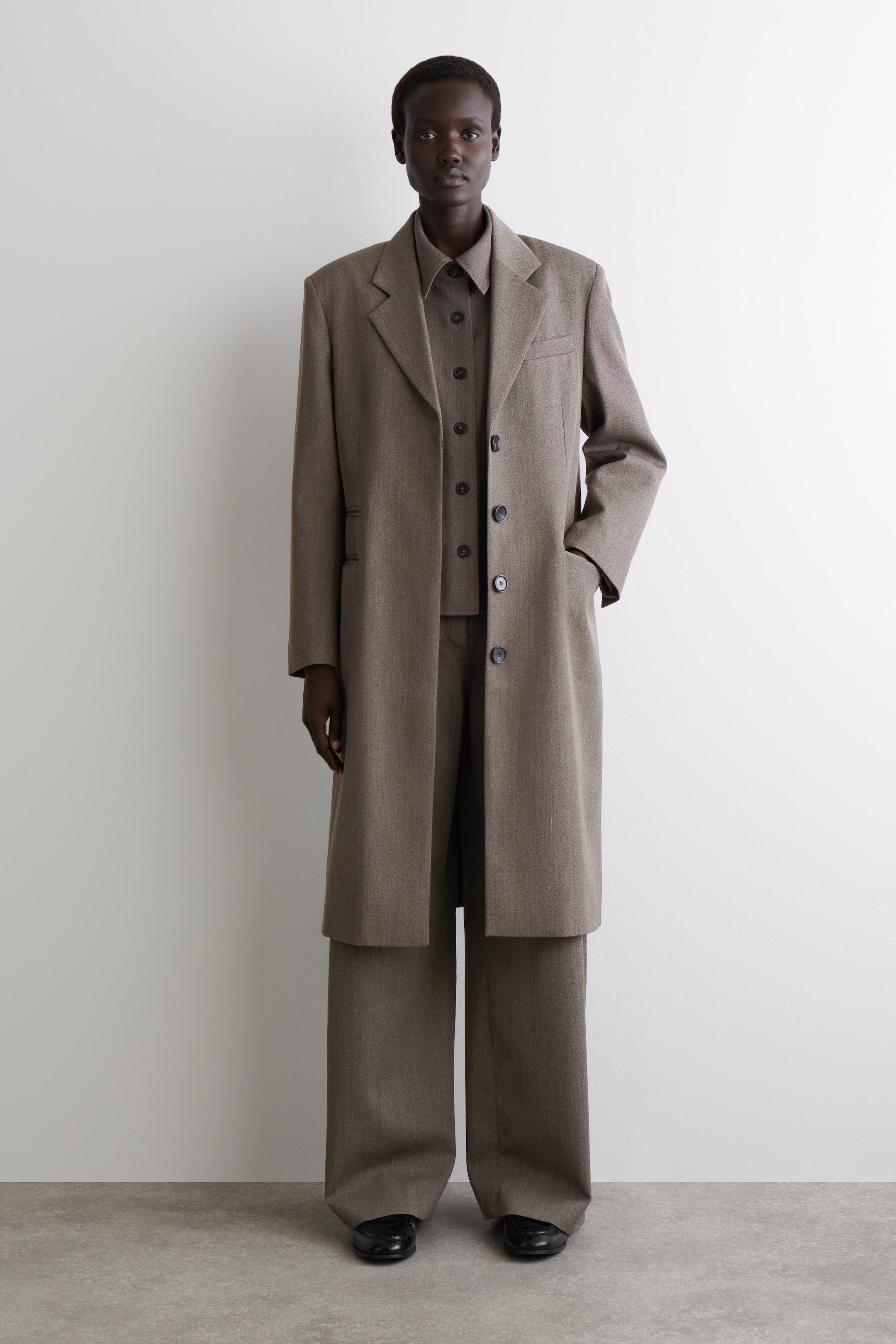 Agrandir l'image: PANTALON REGULAR LARGE EN LAINE MÉLANGÉE - BRUN CHINÉ - FEMME | H&M CH 1