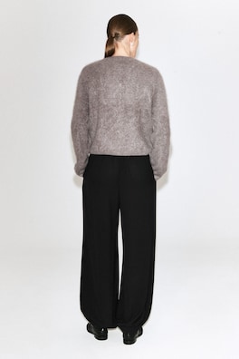 BRUSHED PURE CASHMERE CREW-NECK CARDIGAN — DARK BEIGE 5