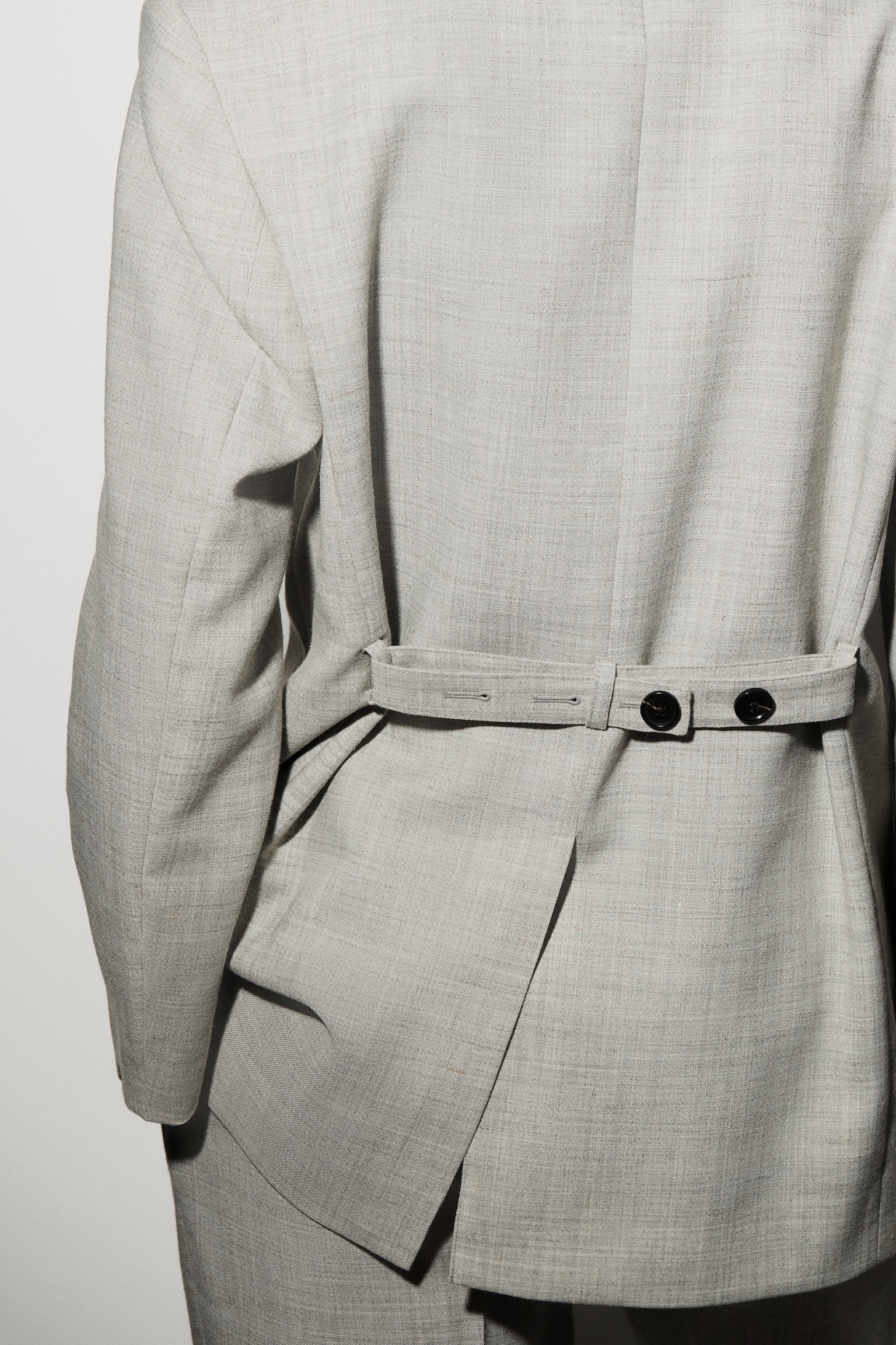 ŠTRUKTÚROVANÉ SAKO Z VLNENEJ ZMESI - TAUPE MELÍR - 5