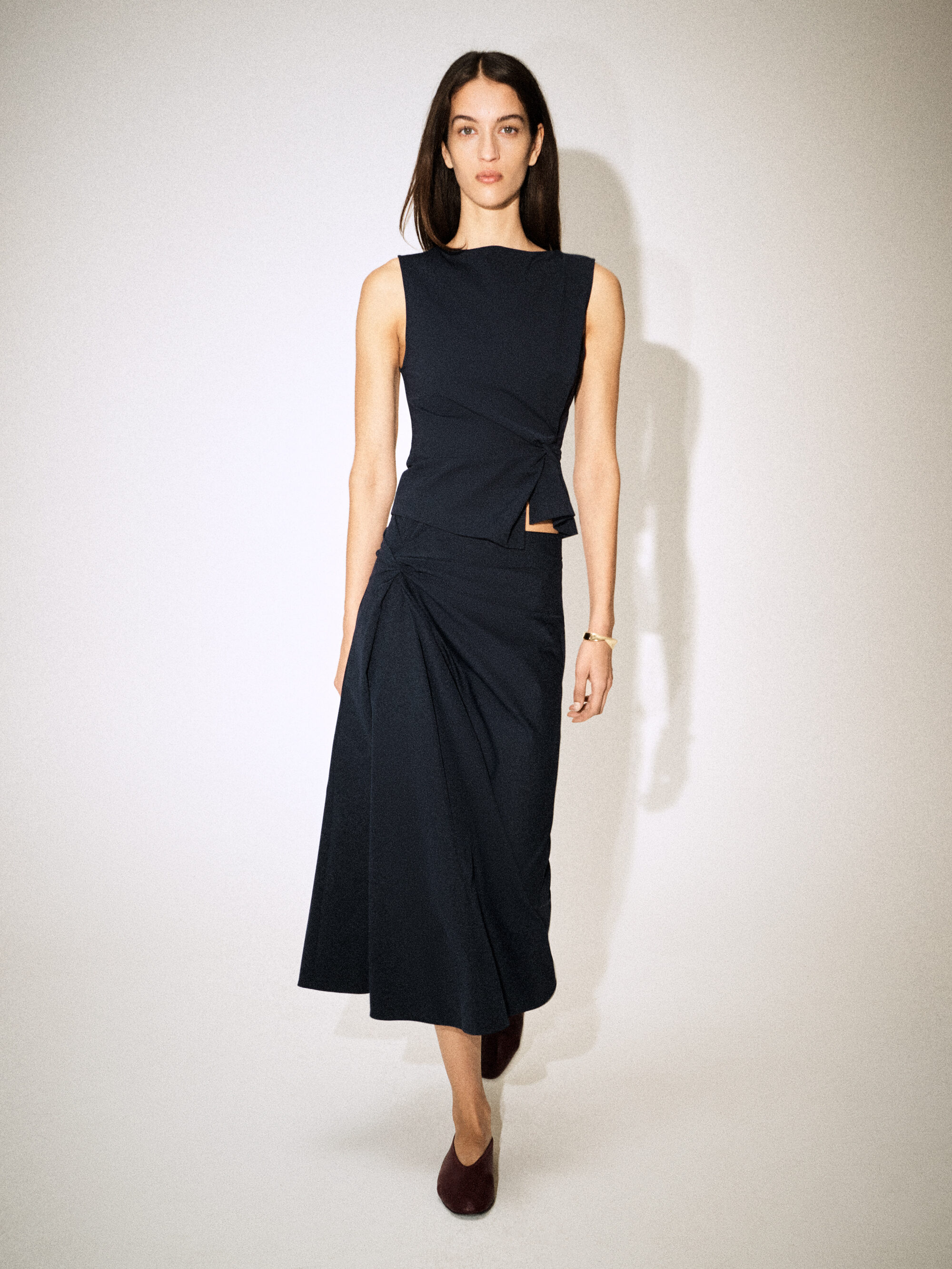 lcdc キャミ　glowny blackup cos musinsa lcdc キャミ glowny blackup cos musinsa SQUARE-NECK SCUBA MIDI