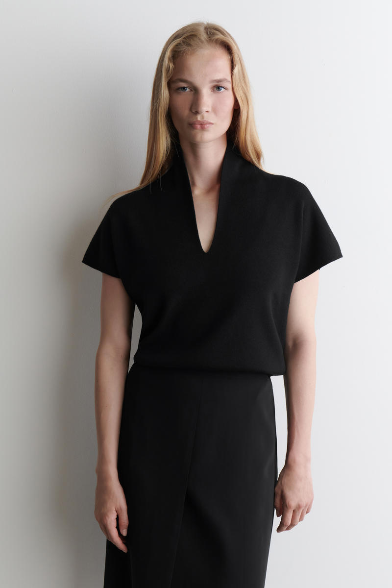 Cos Merino Wool V-neck Waistcoat In Black