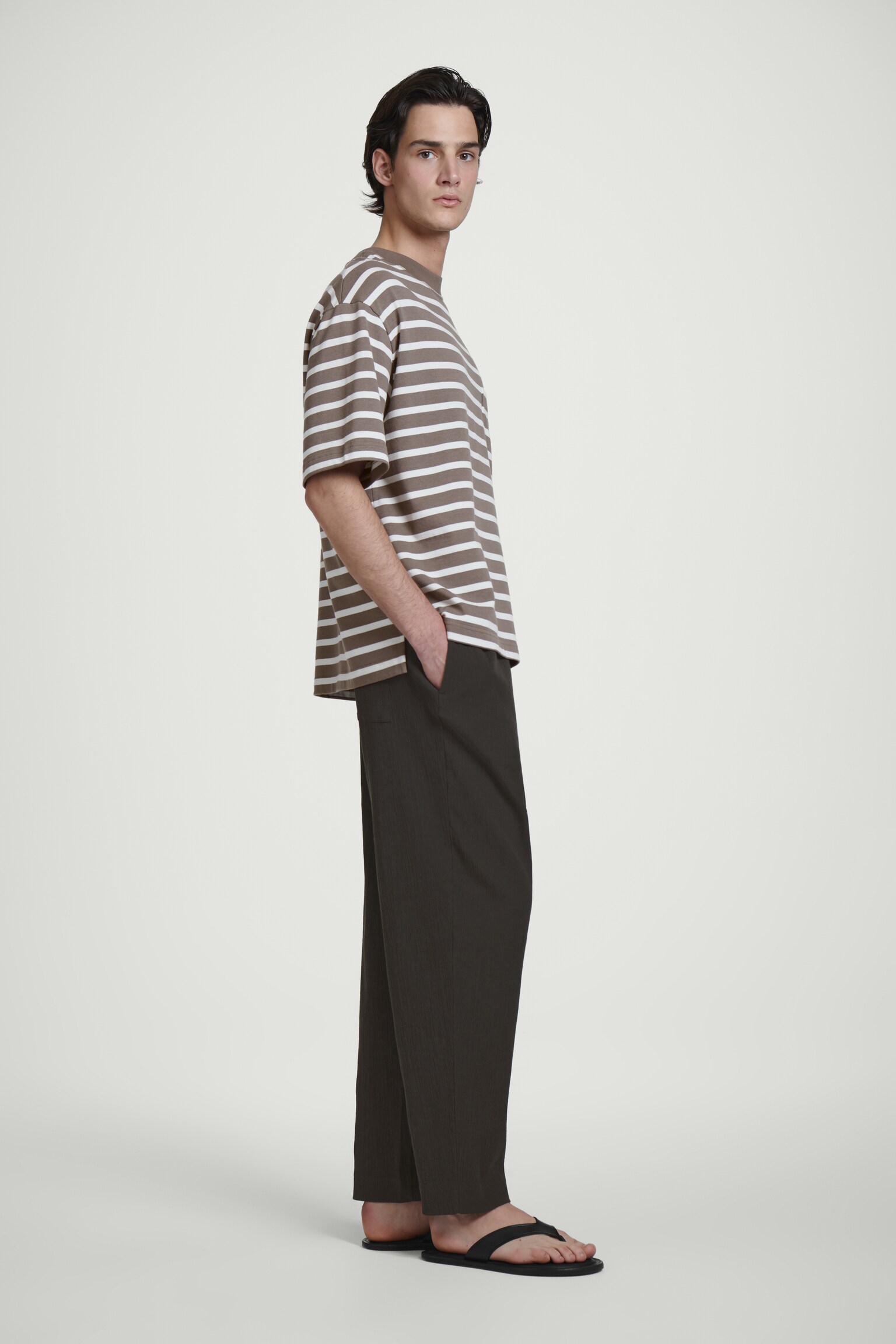 T-SHIRT OVERSIZE EN COTON ÉPAIS - BRUN / RAYURES/BLANC/NOIR/BLEU MARINE / RAYURES/BLEU COBALT - 4