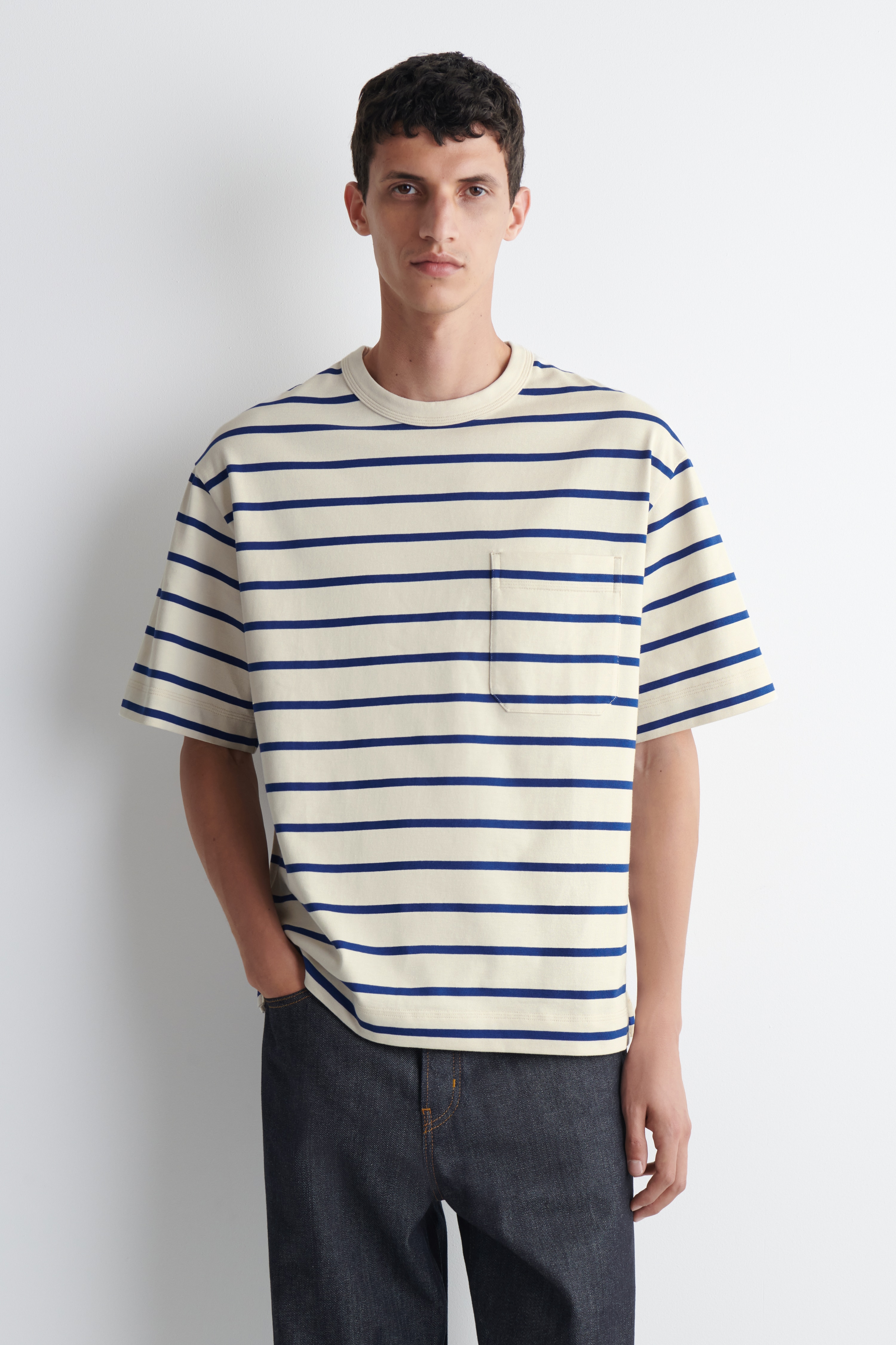 GEWICHTIGES OVERSIZED-T-SHIRT - BLAU/WEISS/GESTREIFT/DUNKELGRÜN/WEISS/SCHWARZ/KHAKI/SCHWARZ/GESTREIFT/NAVYBLAU