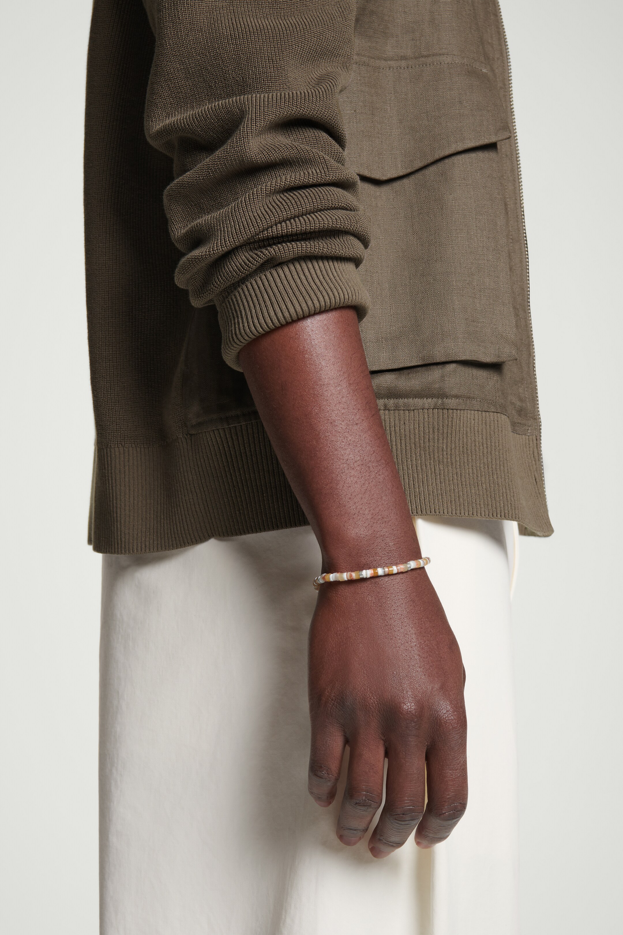Visualizza immagine più grande: BRACCIALE CON PERLINE SEMIPREZIOSE - ARGENTO / ARANCIONE - UOMO | H&M IT 1