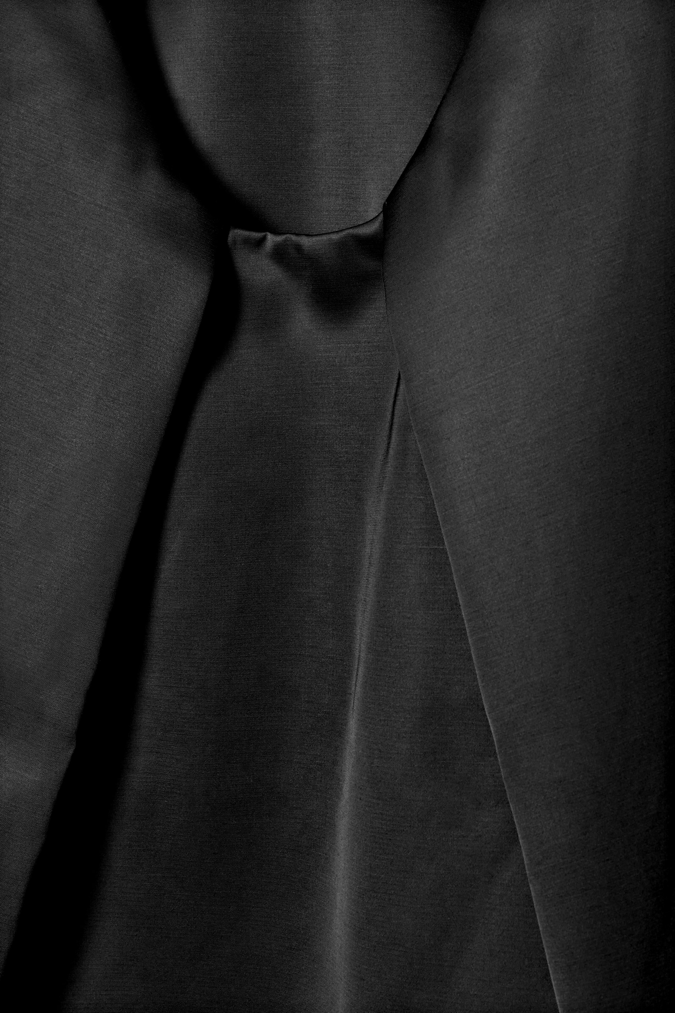Ingrandisci l'immagine: SATIN RACER-NECK MINI DRESS - BLACK - DONNA | H&M CH 6