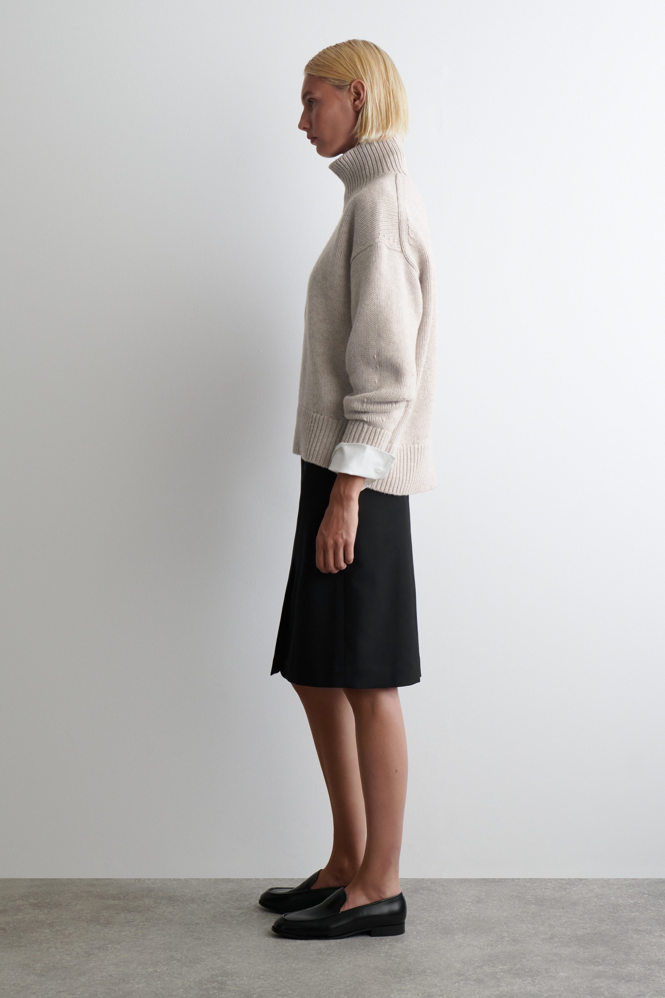 CHUNKY FUNNEL-NECK WOOL SWEATER