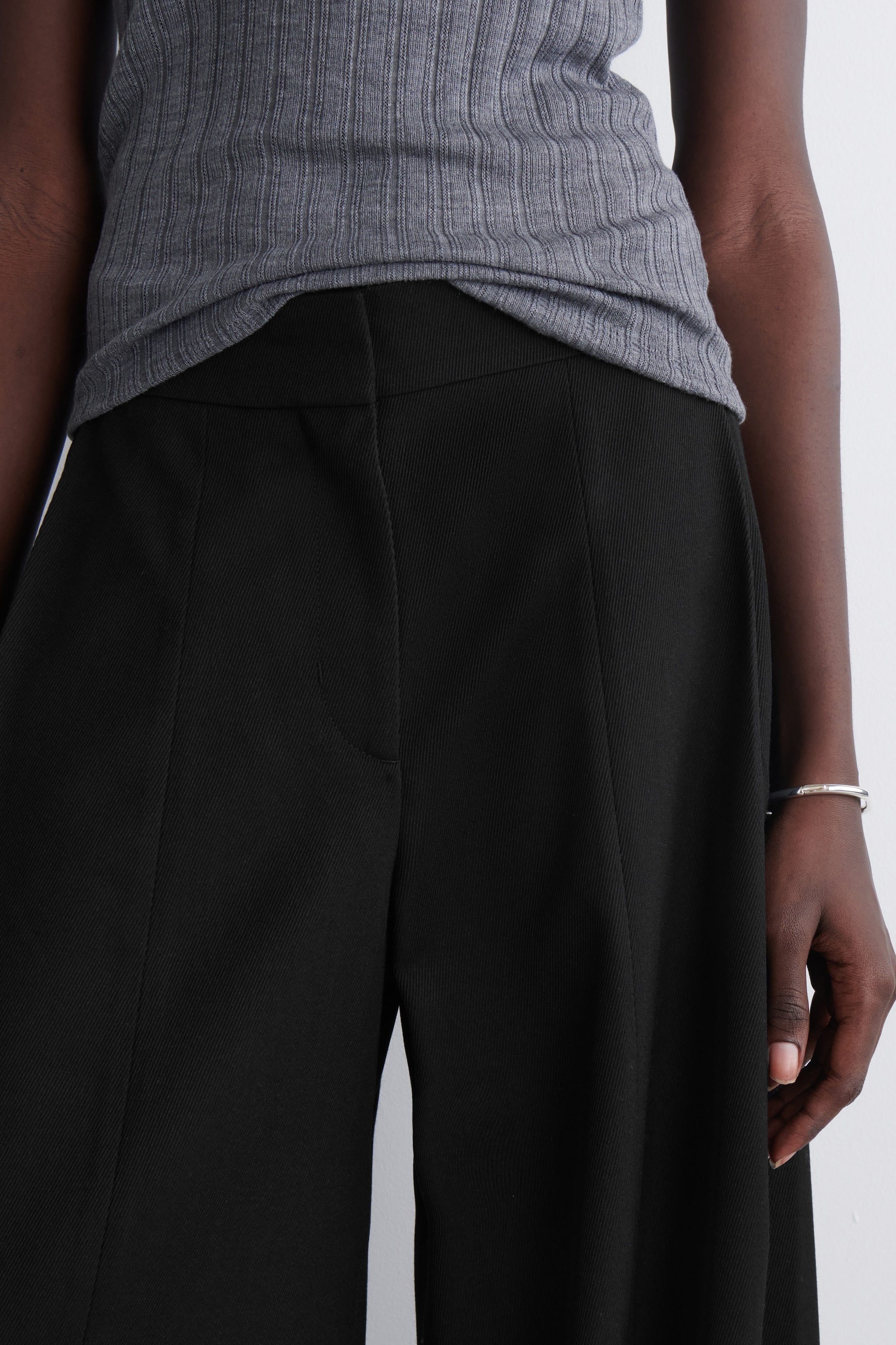 RELAXED WOOL-BLEND WIDE-LEG PANTS