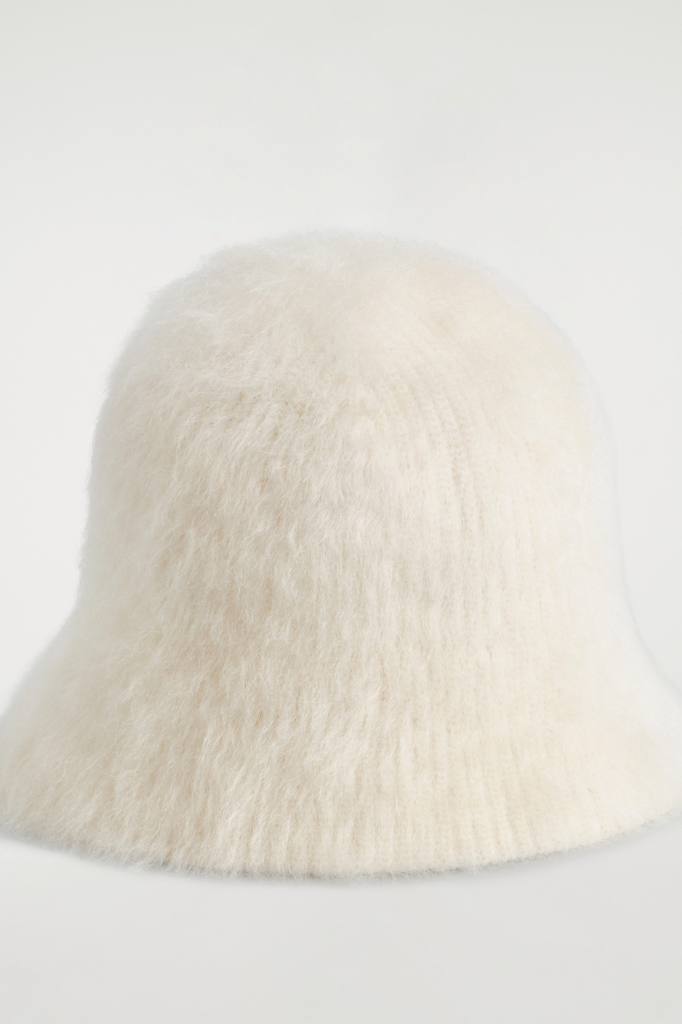 COS White waterproof bucket hat, fleece lining, Size M/L, New Women Plush Fluffy Bucket Hat Warm Lining Winter Faux Fur  main image 3