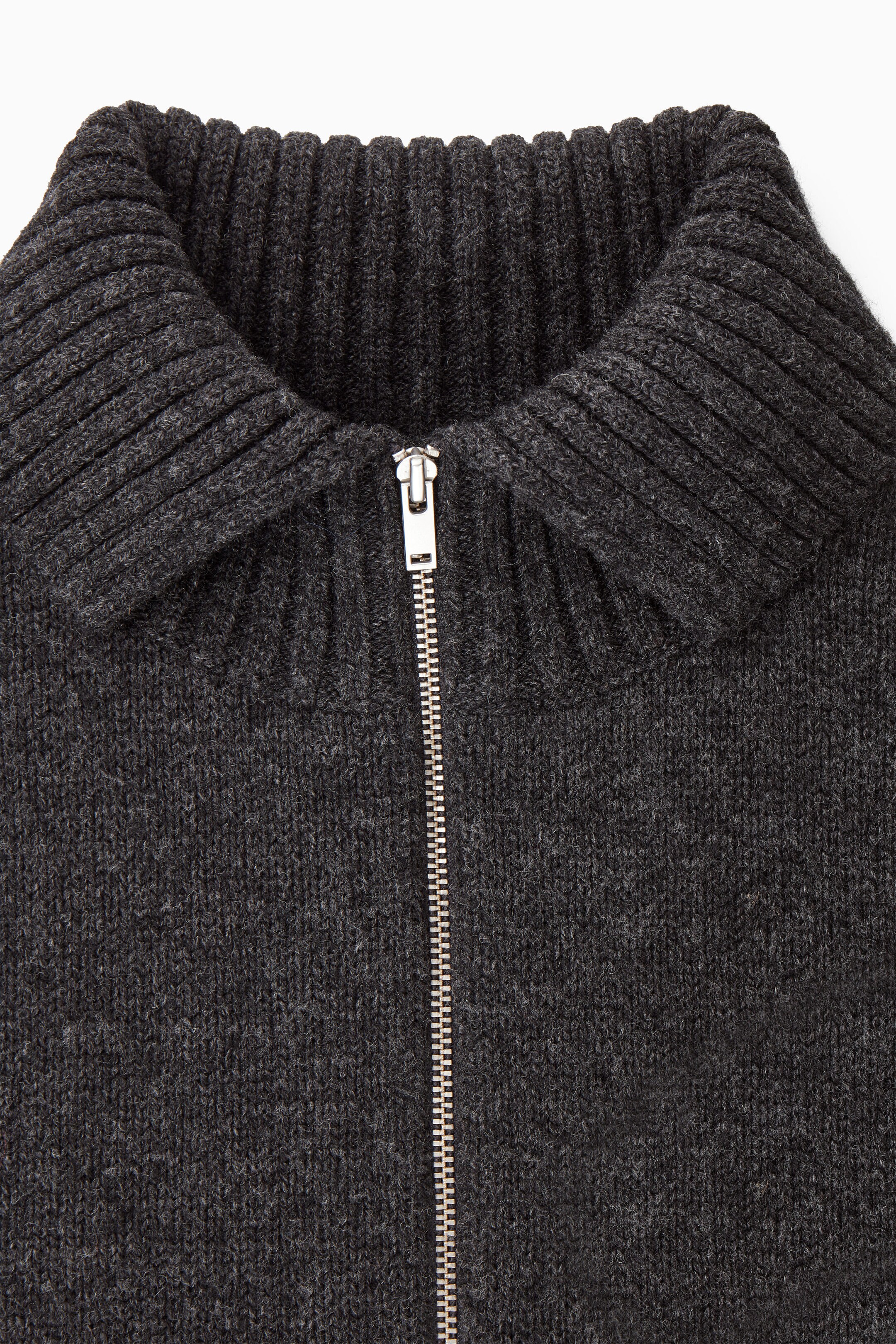 StillMedia/DescriptiveDetail