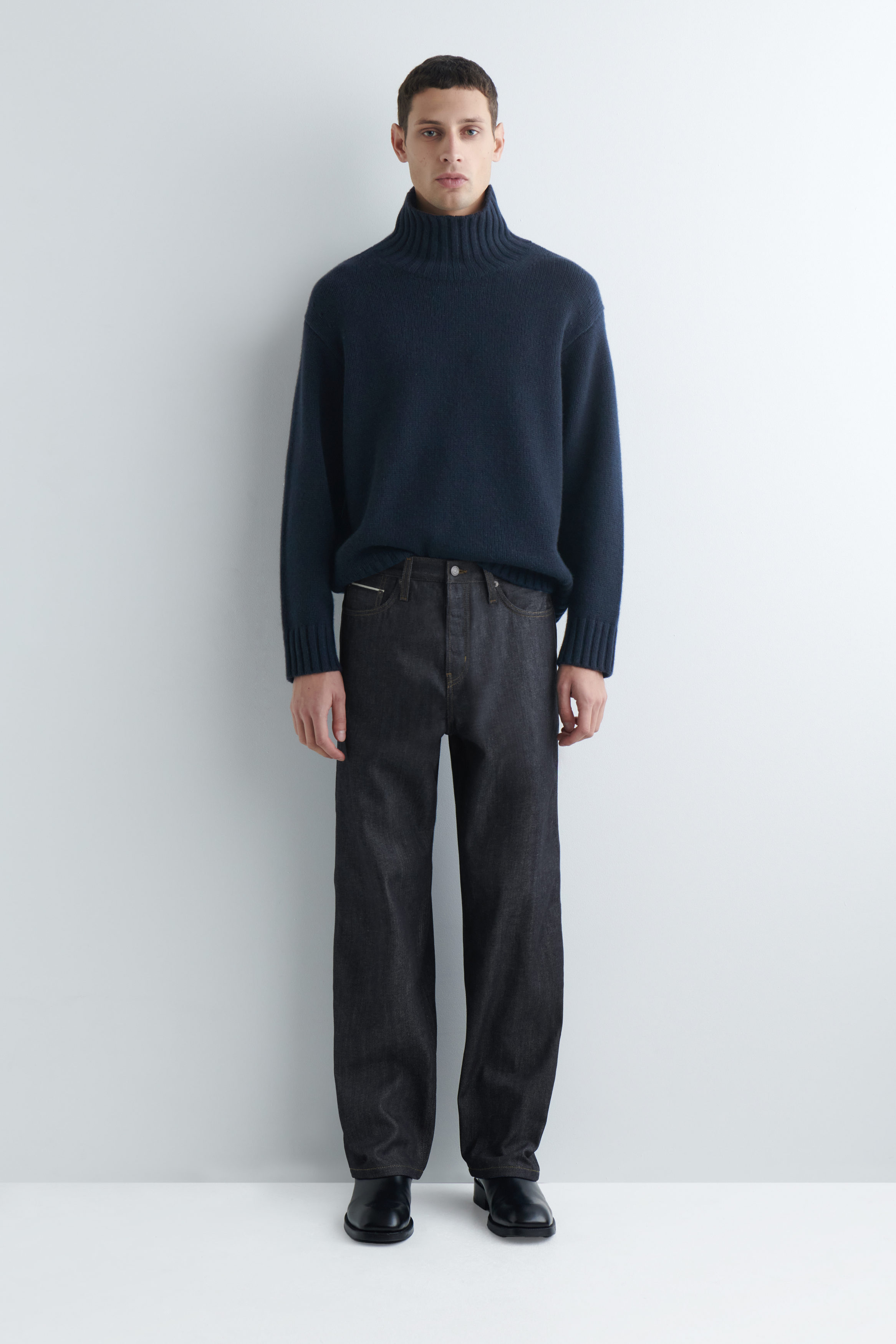 COS RIDER RAW セルビッチストレートレッグジーンズ インディゴ RIDER RAW SELVEDGE RELAXED-FIT STRAIGHT-LEG JEANS - RAW INDIGO