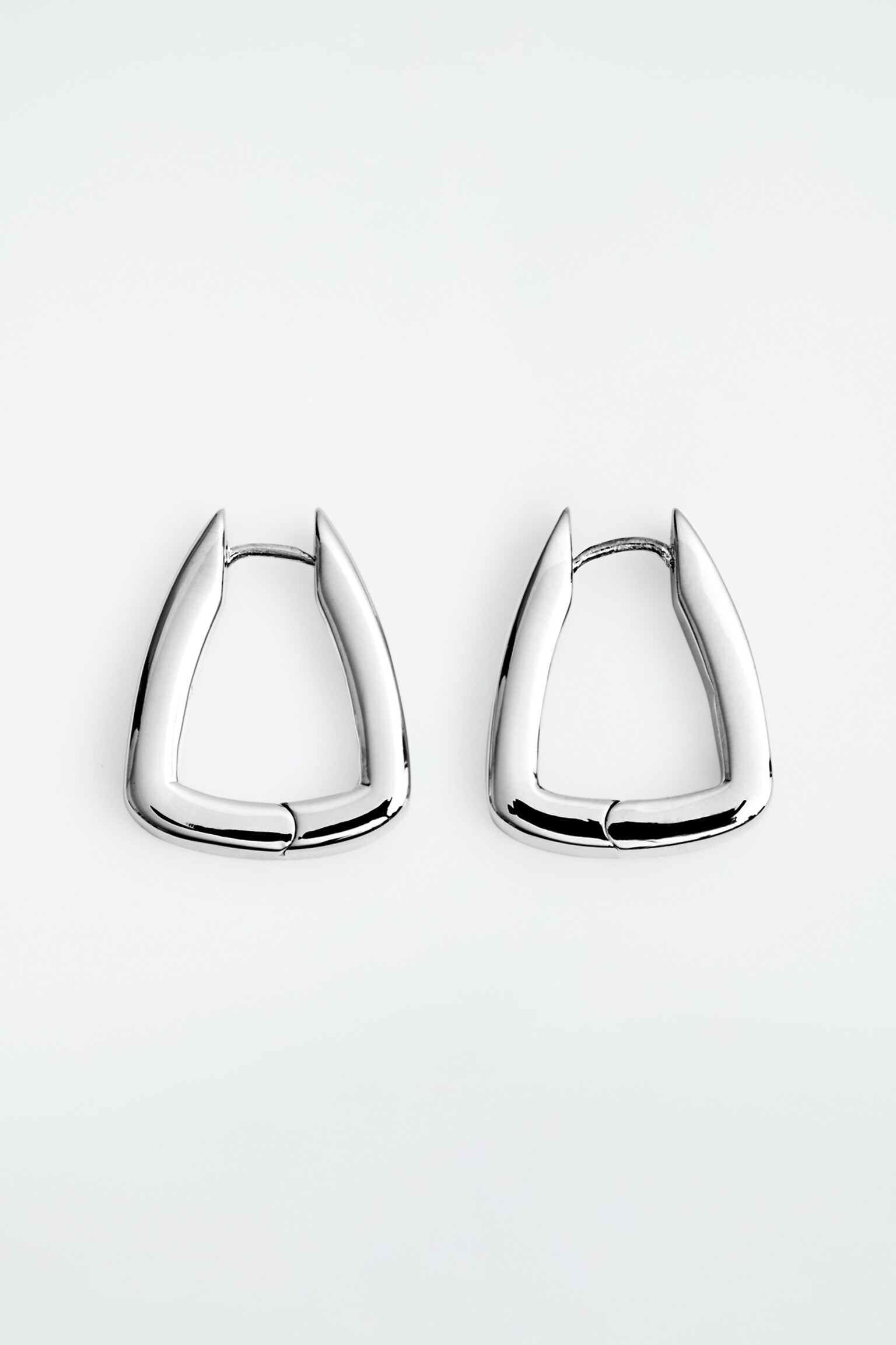 SQUARED HOOP EARRINGS - SILVER - 4
