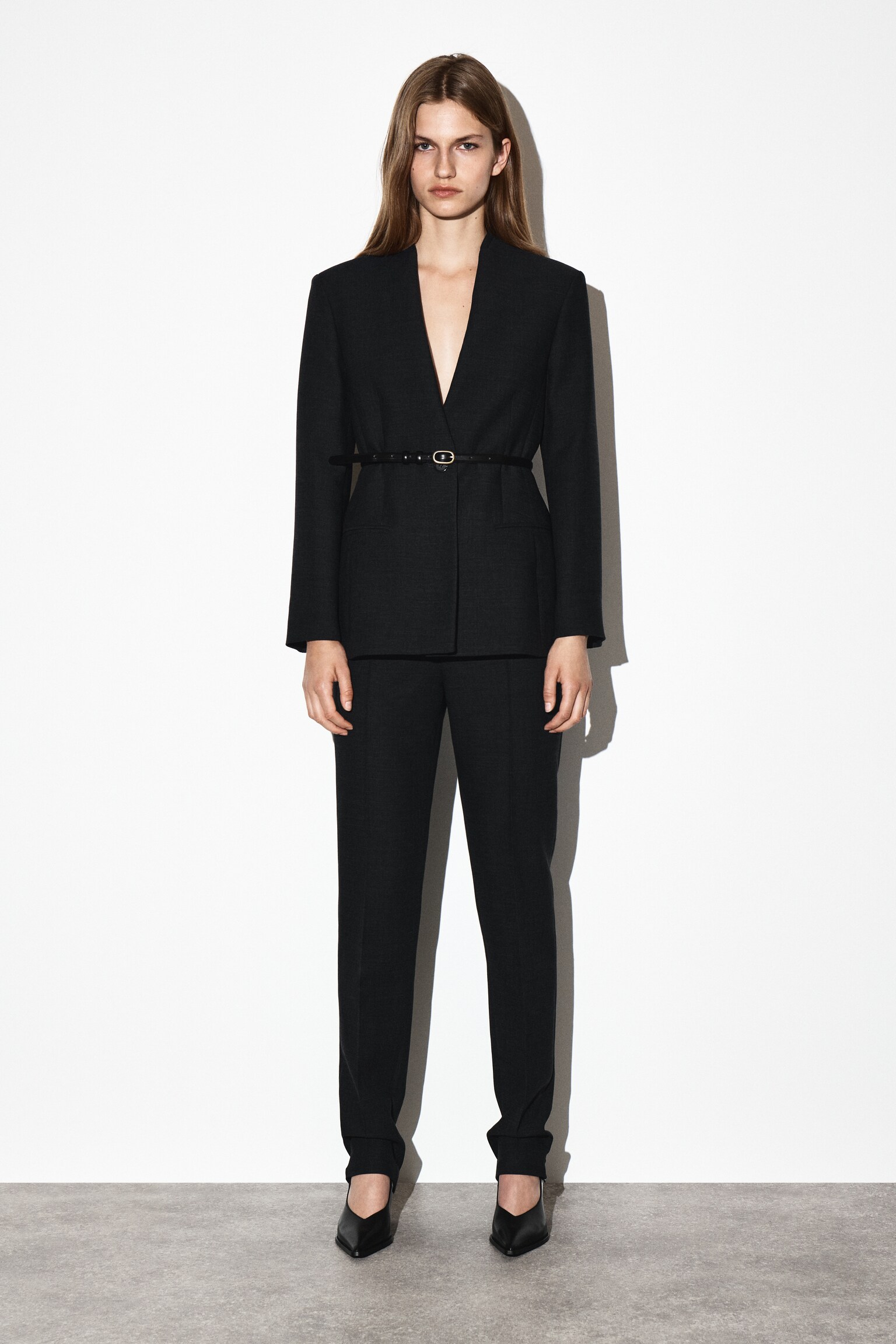 BLAZER SIN CUELLO CON CINTURA AJUSTADA - GRIS MARENGO - 6