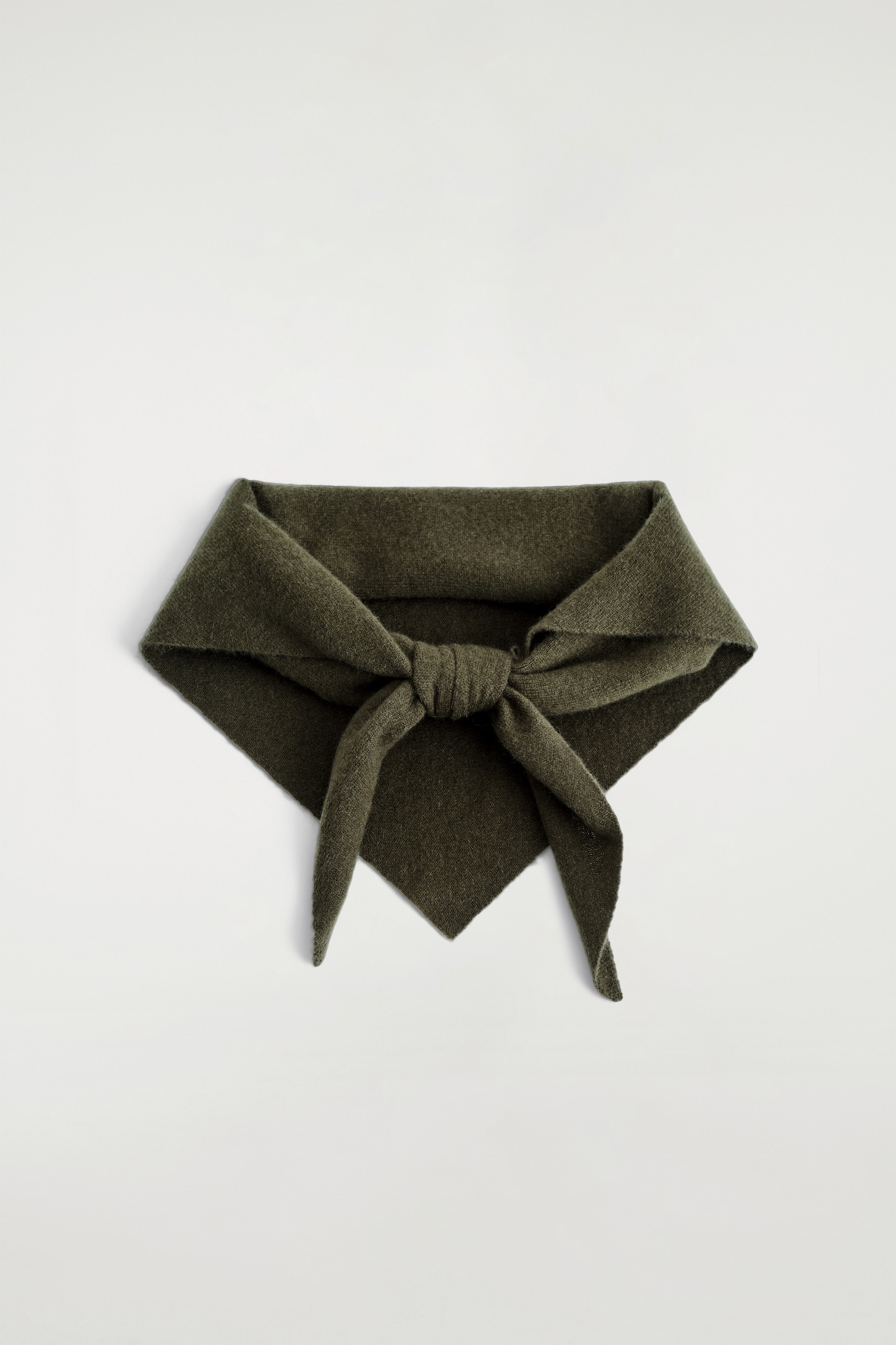 BUFANDA TRIANGULAR DE CASHMERE - CAQUI OSCURO/NEGRO/MARRÓN CLARO - 2