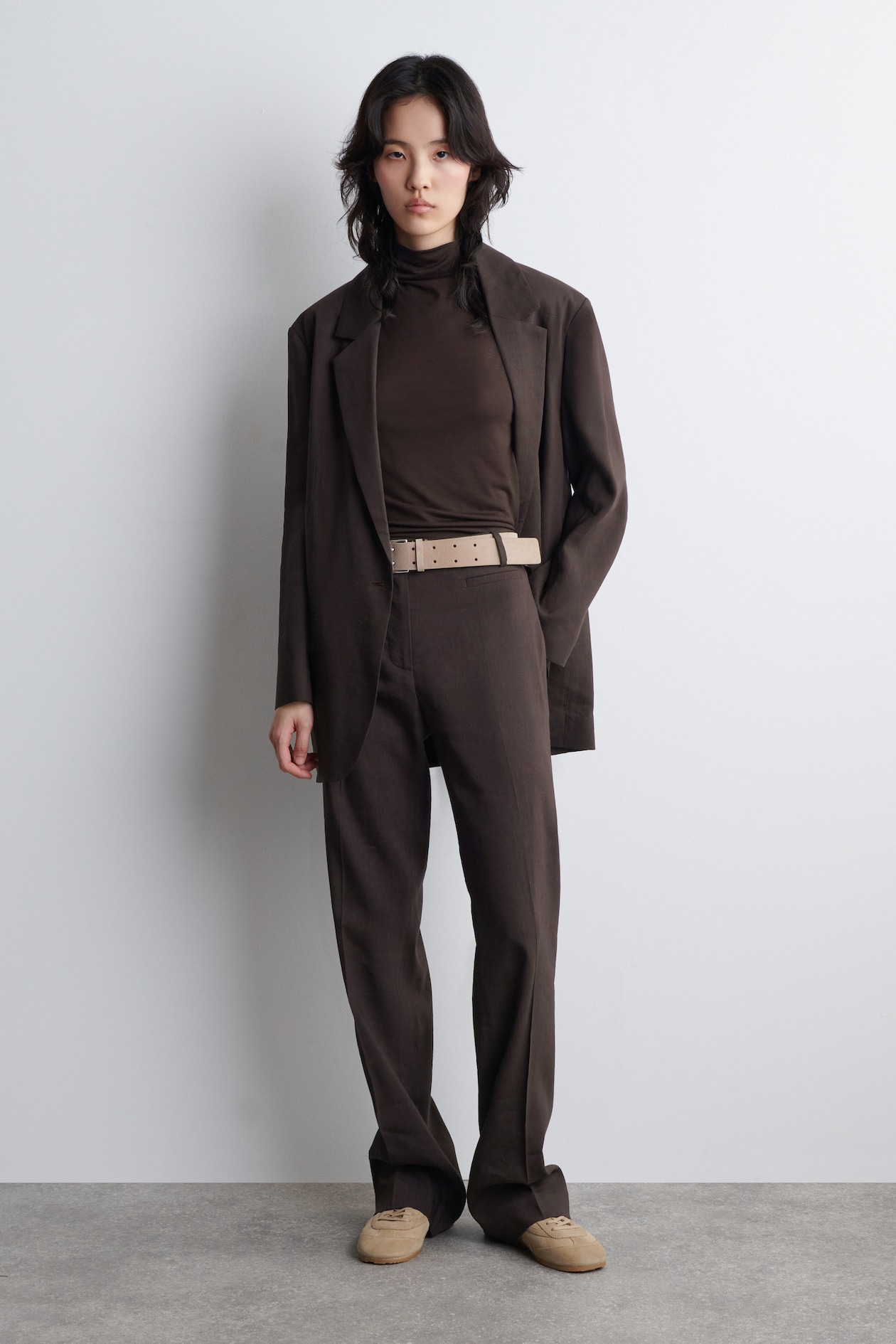 MINIMAL LEATHER TRAINERS - CAPPUCCINO | COS