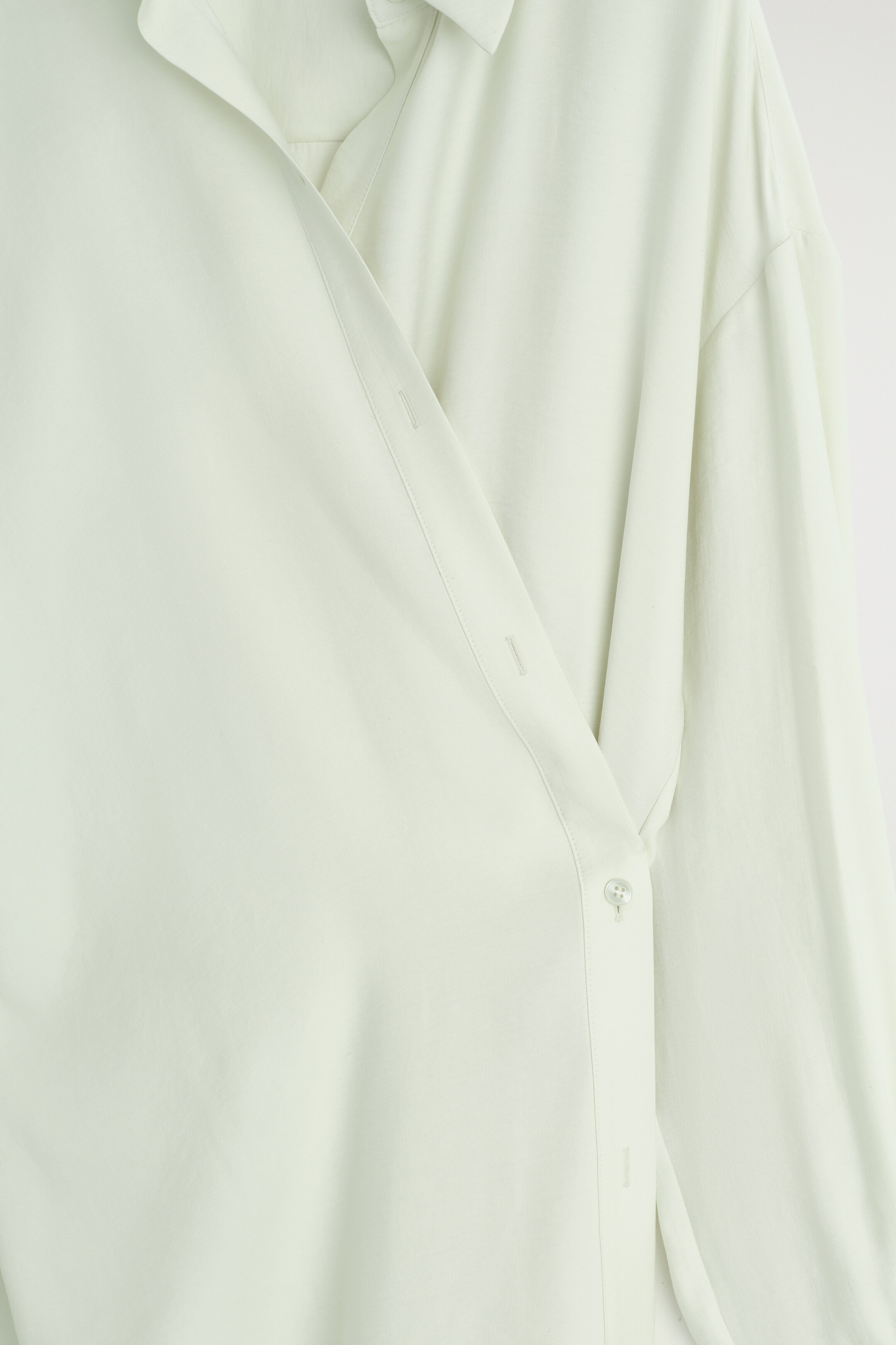 Visualizza immagine più grande: CHEMISIER MIDI A PORTAFOGLIO - VERDE CHIARO - DONNA | H&M IT 6