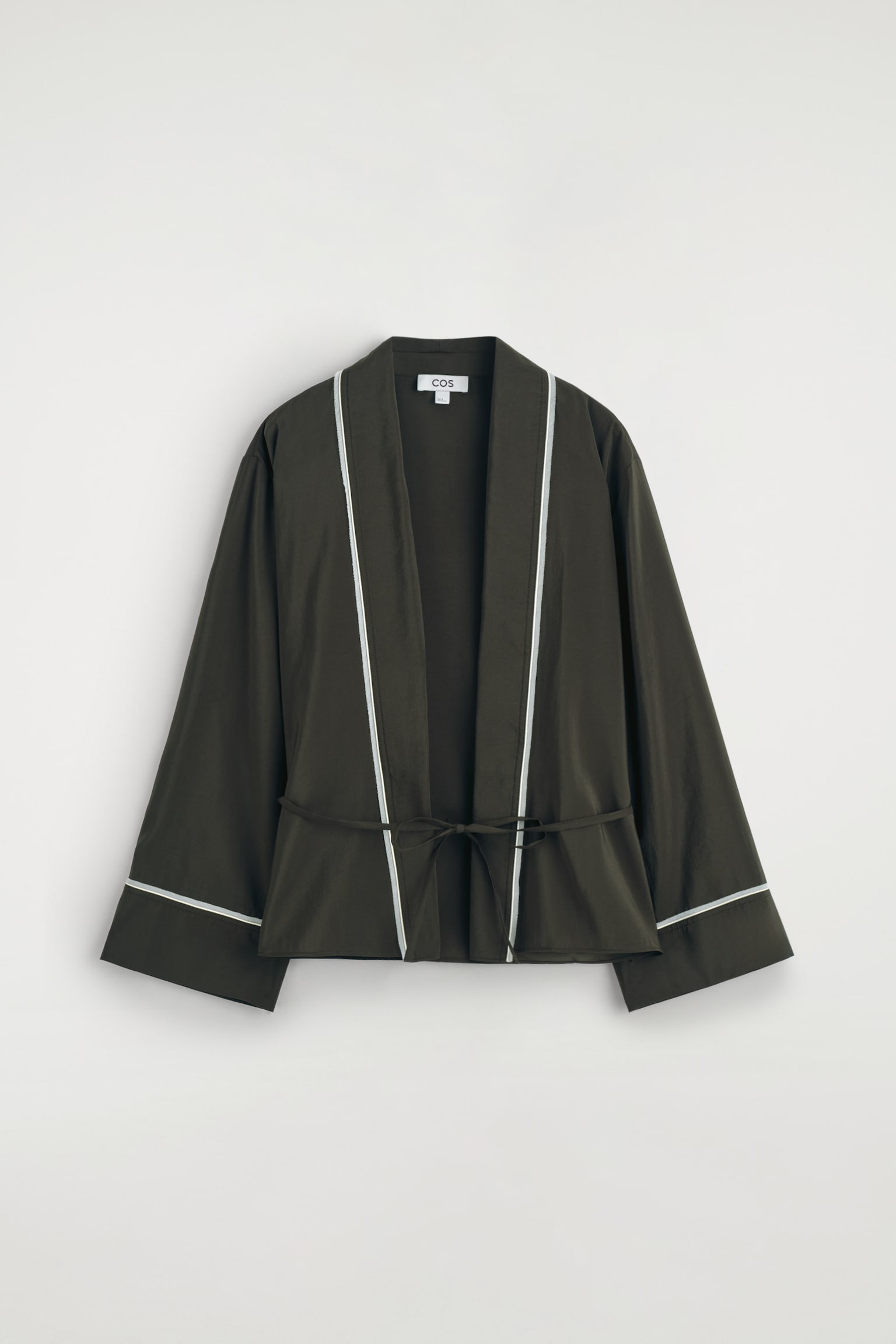 CONTRAST-PIPED BELTED WRAP TOP - ירוק כהה - 1