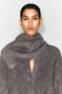 BRUSHED PURE CASHMERE TRIANGLE SCARF — BROWN MÉLANGE 1