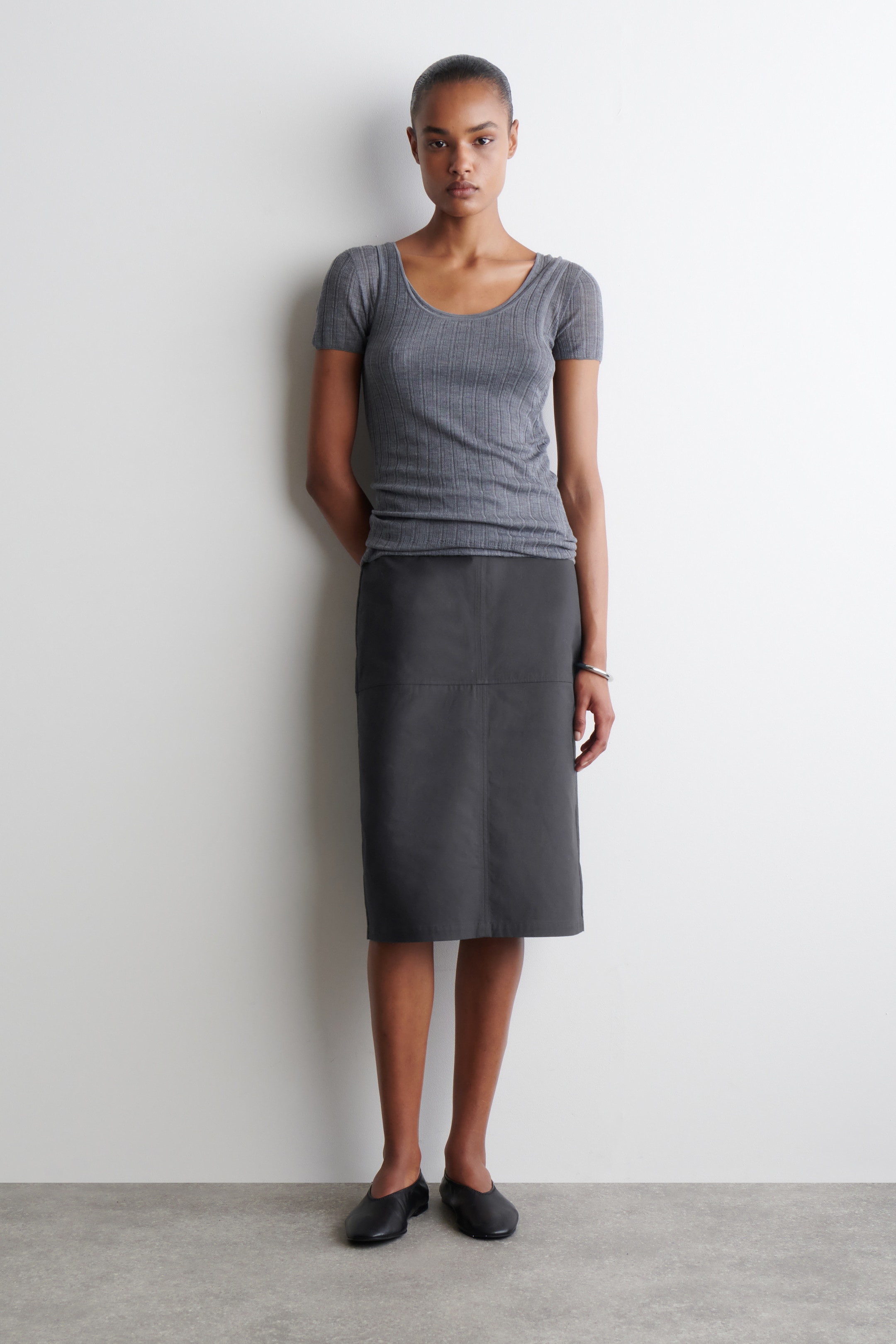 Ver imagen más grande: FALDA DE TUBO DE ALGODÓN - GRIS - MUJER | H&M ES 1