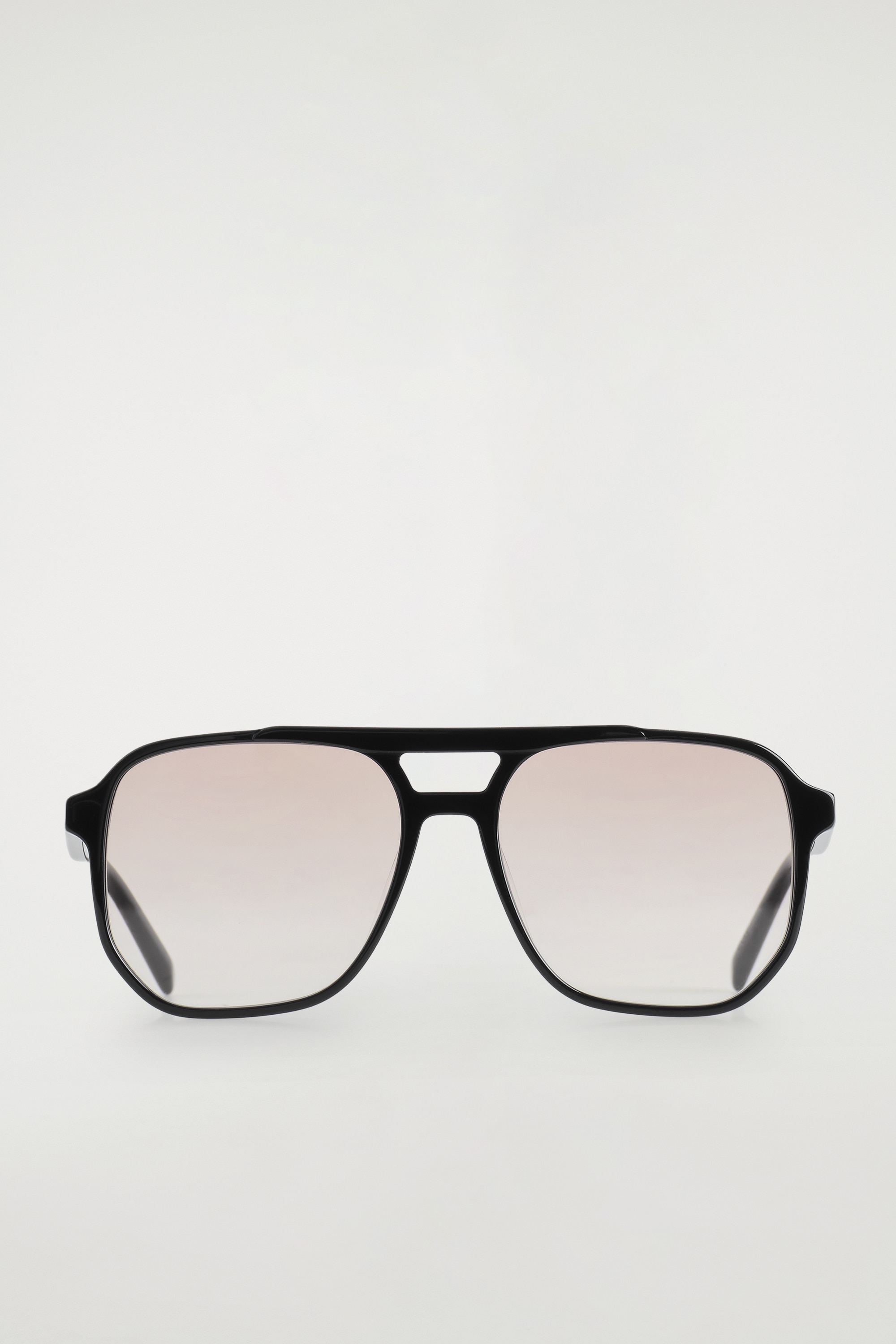 ÓCULOS DE SOL AVIADOR COM ARMAÇÃO QUADRADA GRANDE - PRETO