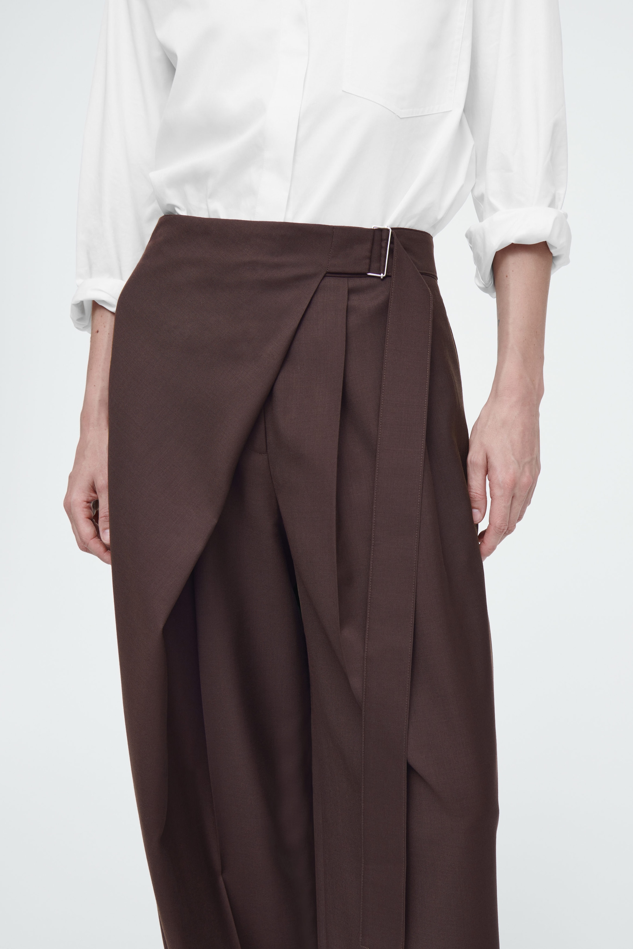 BELTED WRAPFRONT WOOL TROUSERS