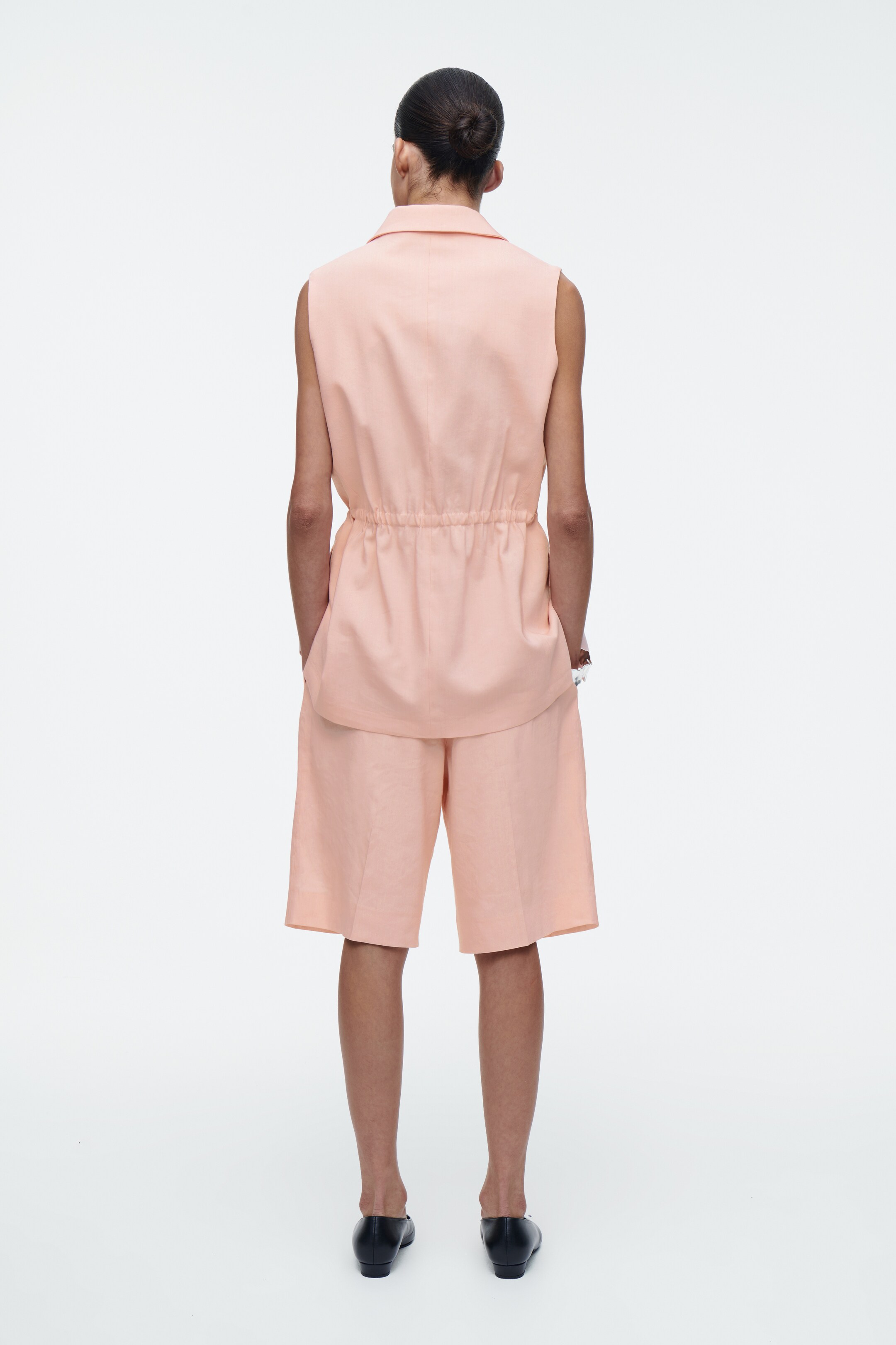 Visualizza immagine più grande: SHORTS LUNGHI IN LINO CON PIEGHE - ALBICOCCA - DONNA | H&M IT 5