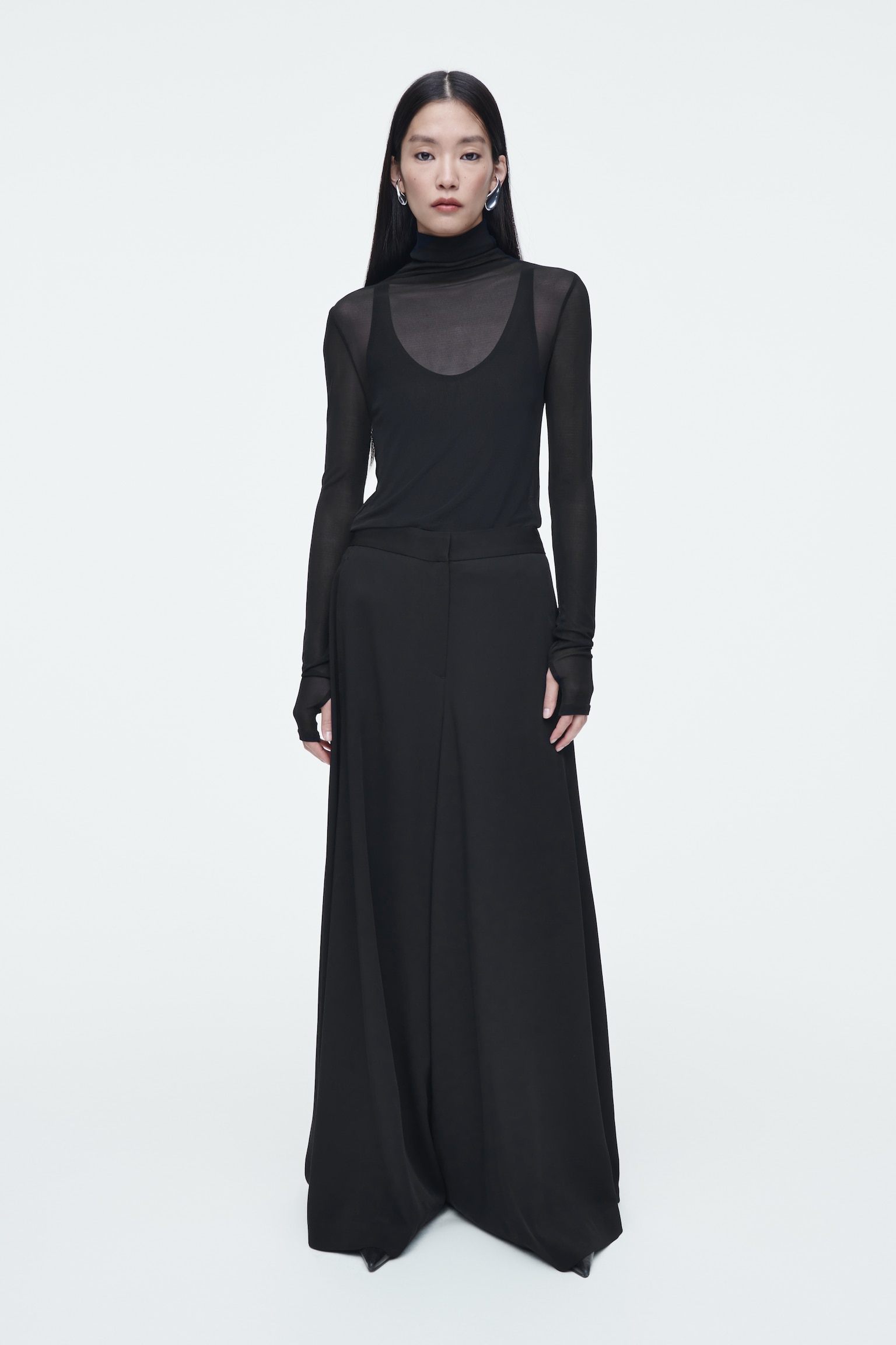 PANTALONES FLUIDOS DE PERNERAS ANCHAS - NEGRO