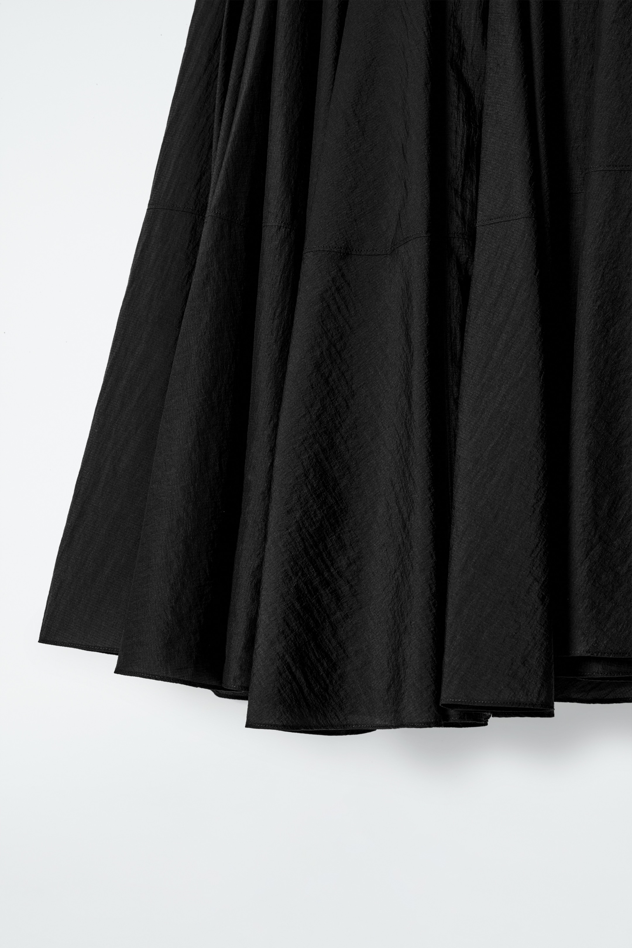 Grösseres Bild ansehen: TELLERROCK IN MIDILÄNGE - SCHWARZ - DAMEN | H&M CH 7