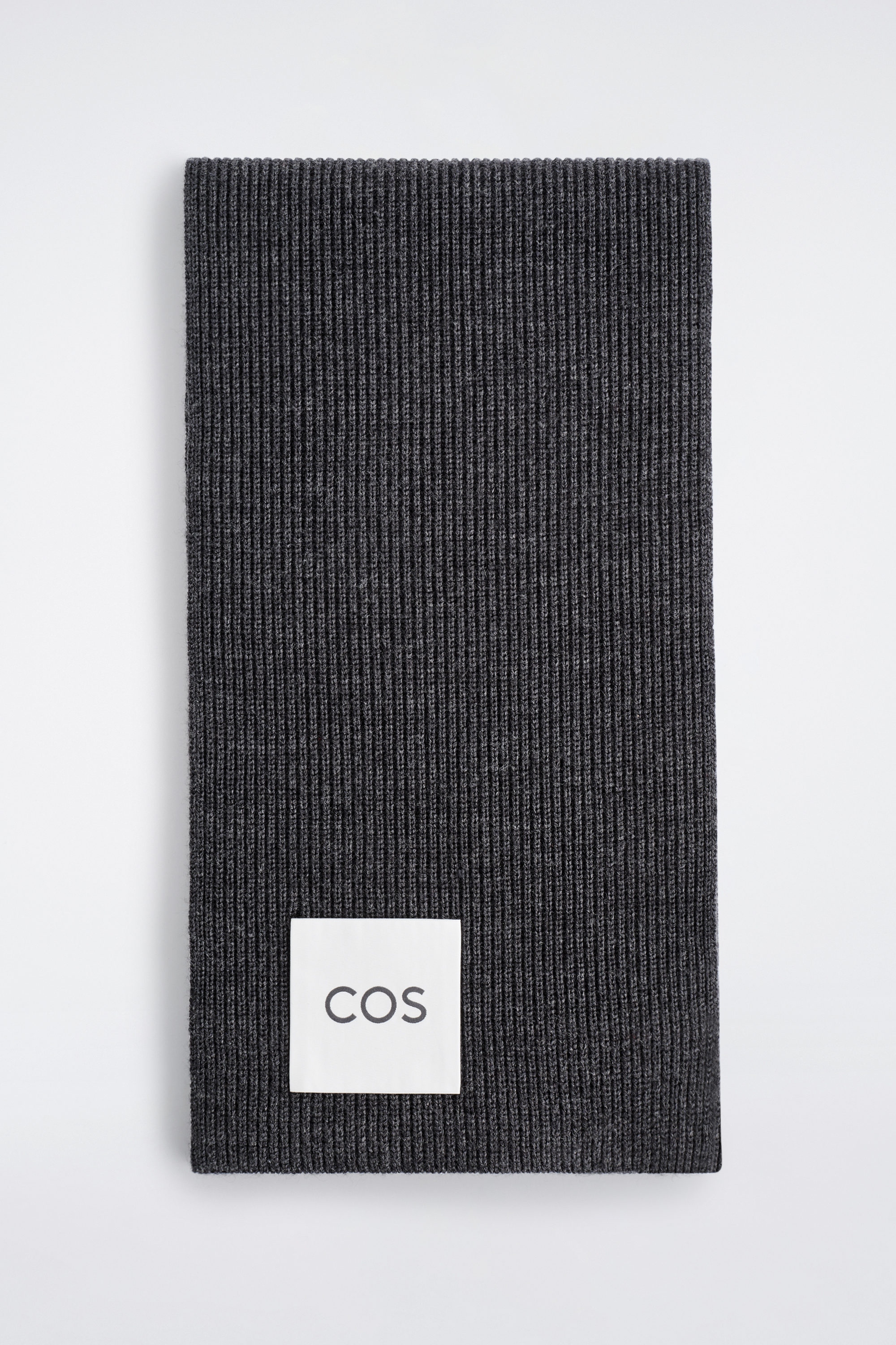 RIBBED WOOL SCARF - CHARCOAL | COS