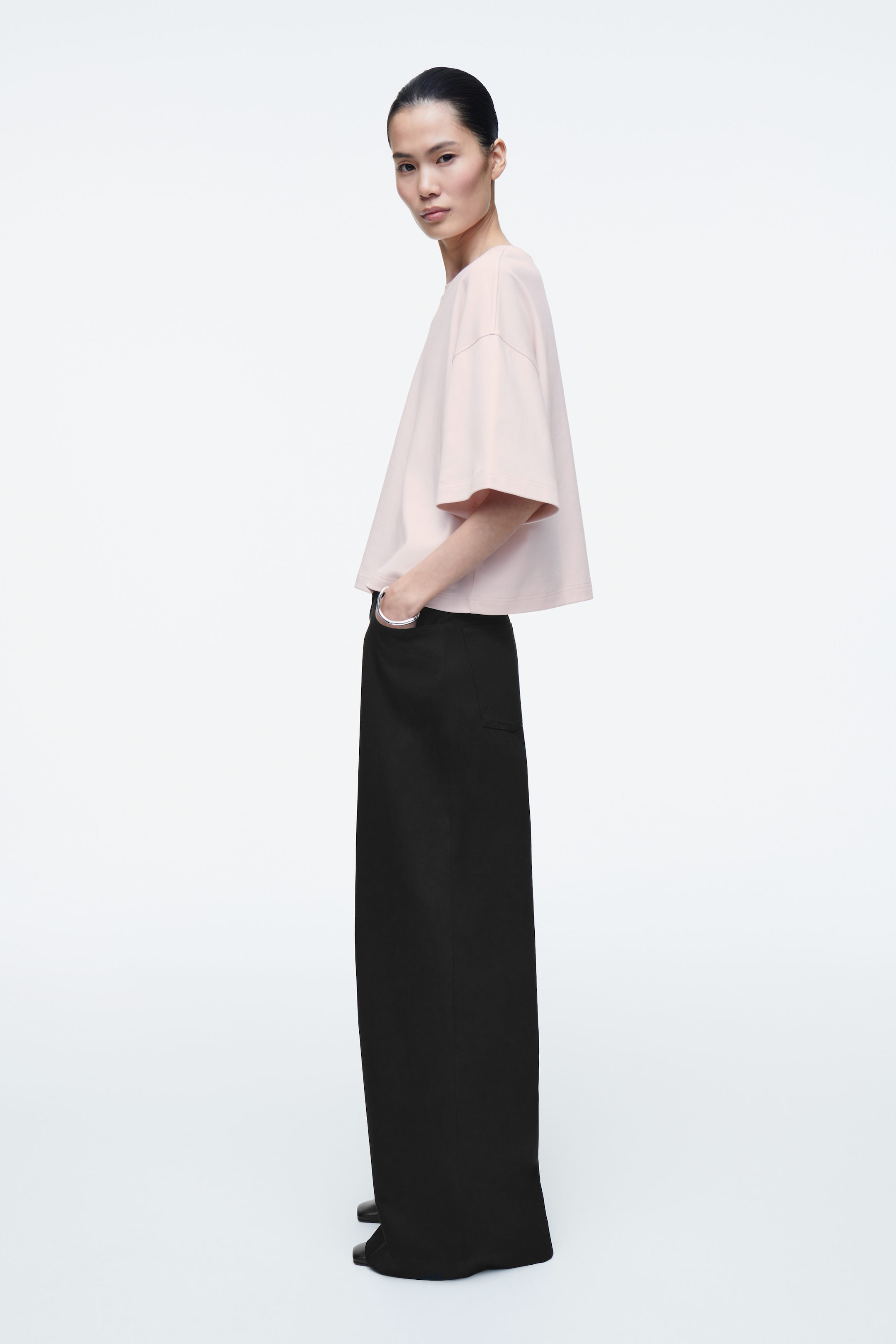 T-SHIRT SQUADRATA OVERSIZE