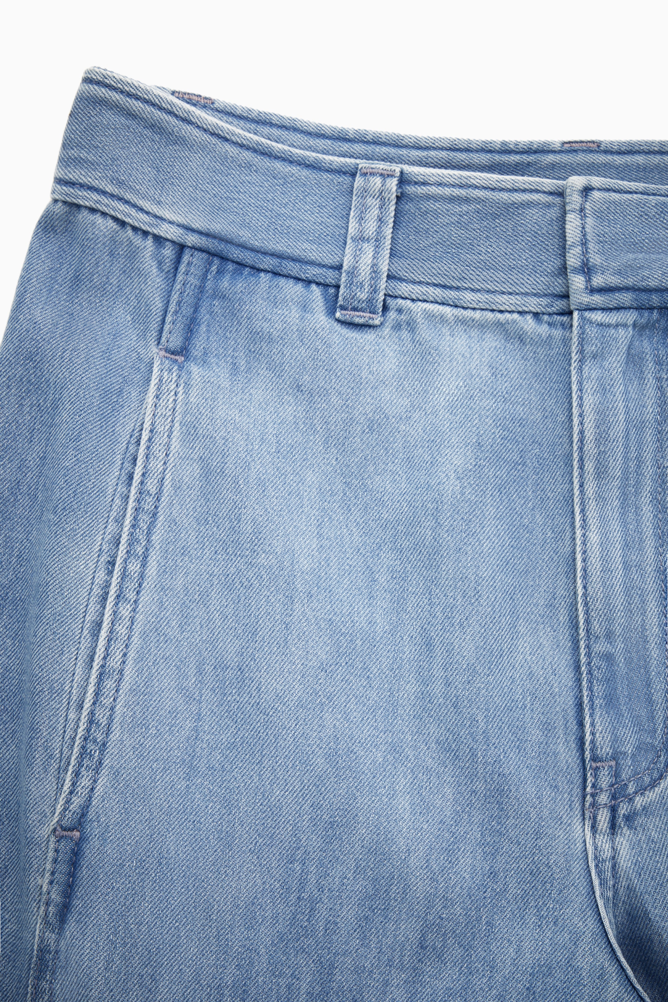 View larger image: WIDE-LEG HIGH-RISE SLOUCHY JEANS - LIGHT BLUE - Ladies | H&M GB 2