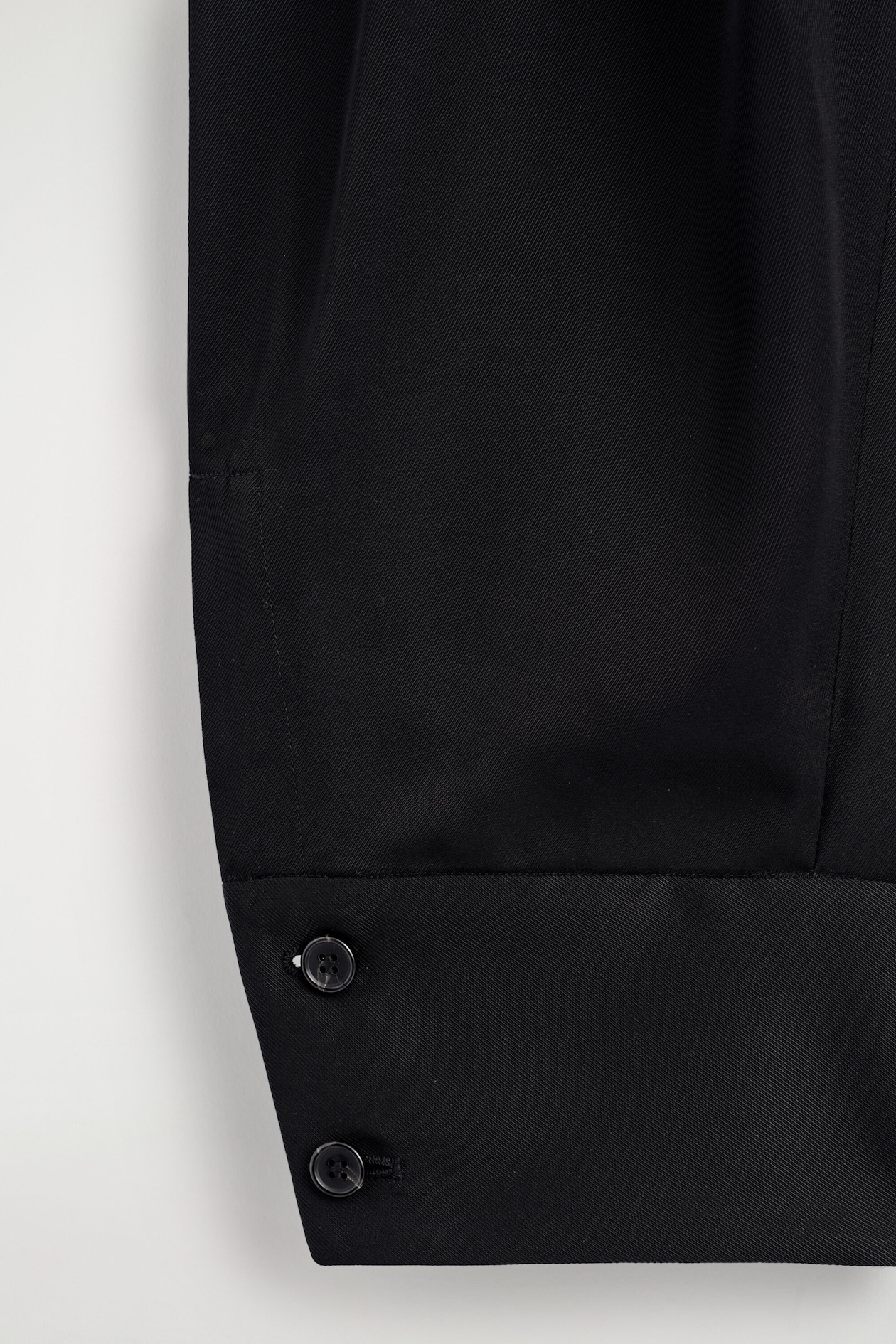 PLEATED TWILL BALLOON TROUSERS — BLACK