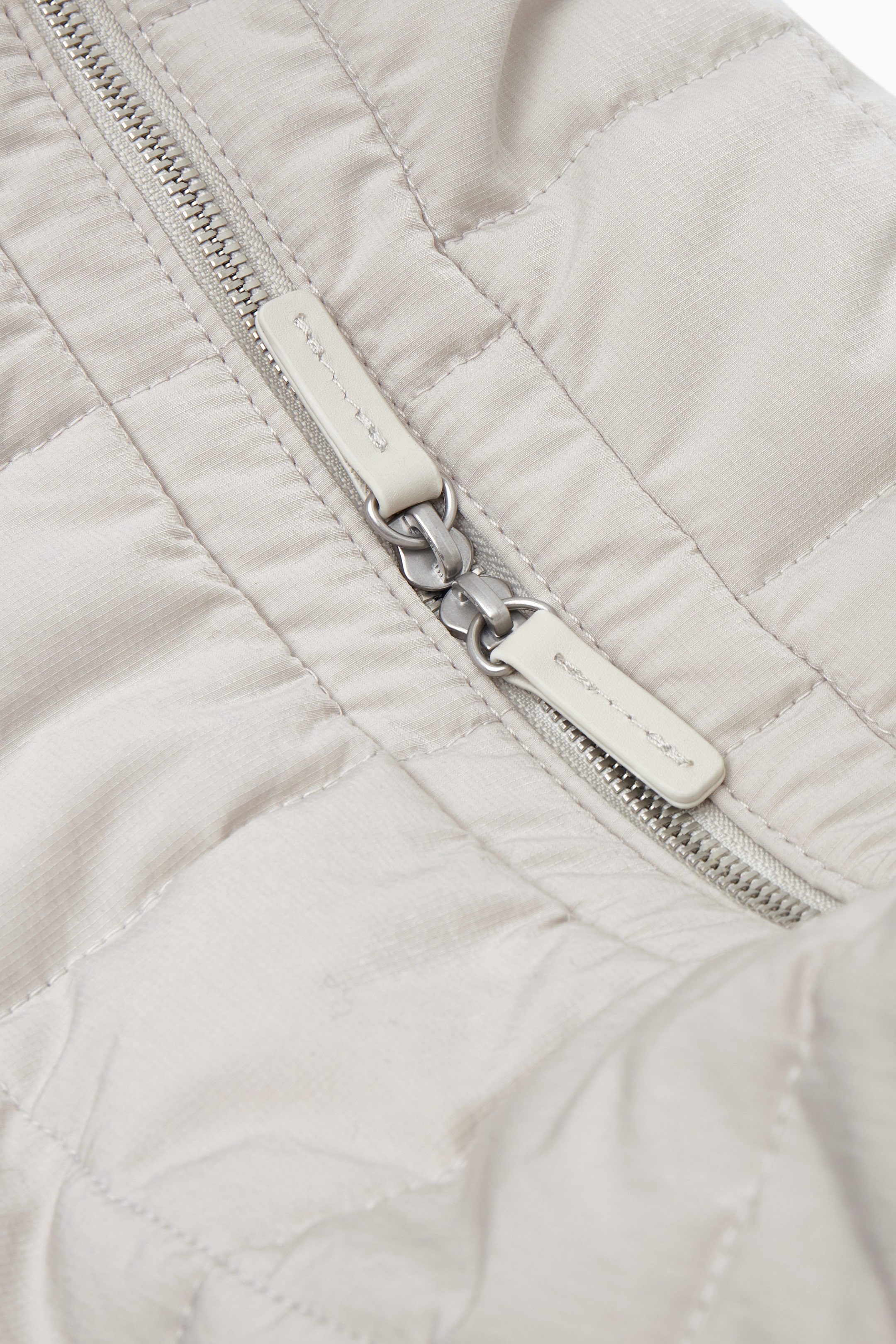 StillMedia/DescriptiveDetail