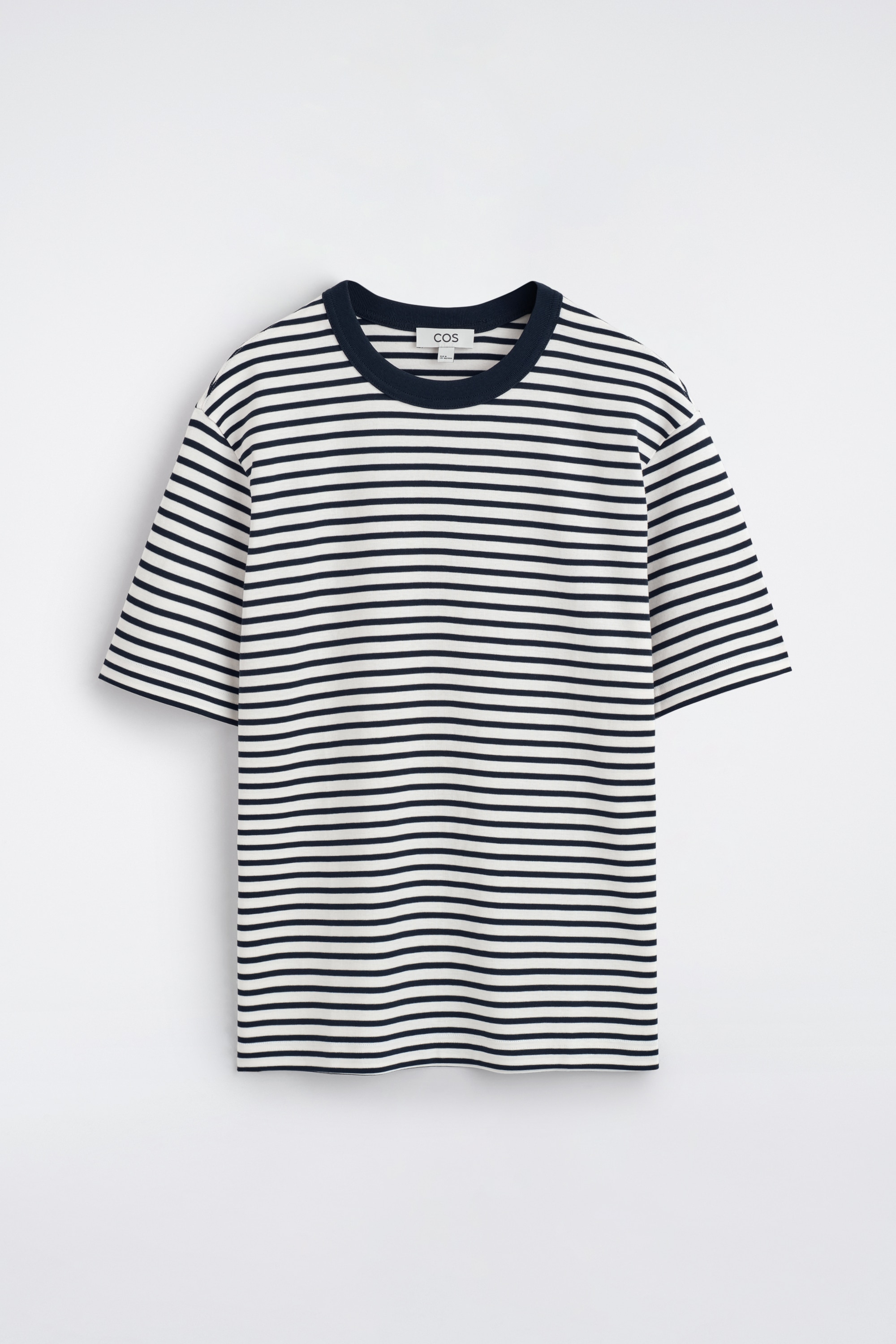 TRICOU DIN BUMBAC INTERLOCK CU GULER ROTUND - BLEUMARIN / ALB / ÎN DUNGI/ALB/GALBEN UNT/VERDE / ALB / DUNGAT/ALBASTRU / CU DUNGI/BLEUMARIN/BLEUMARIN / ALB / CU DUNGI/NEGRU/ALB/BLEUMARIN