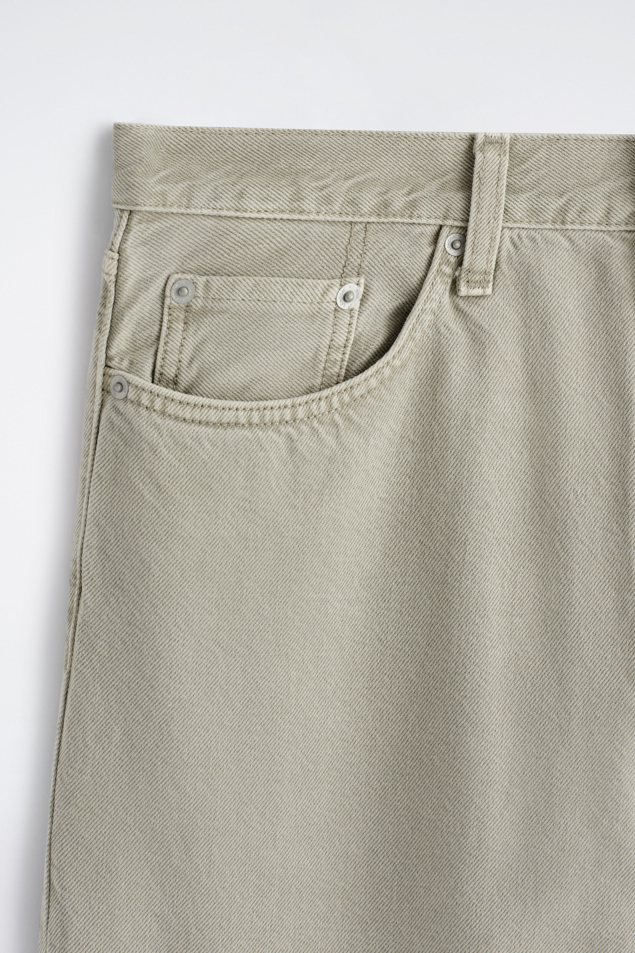 StillMedia/DescriptiveDetail