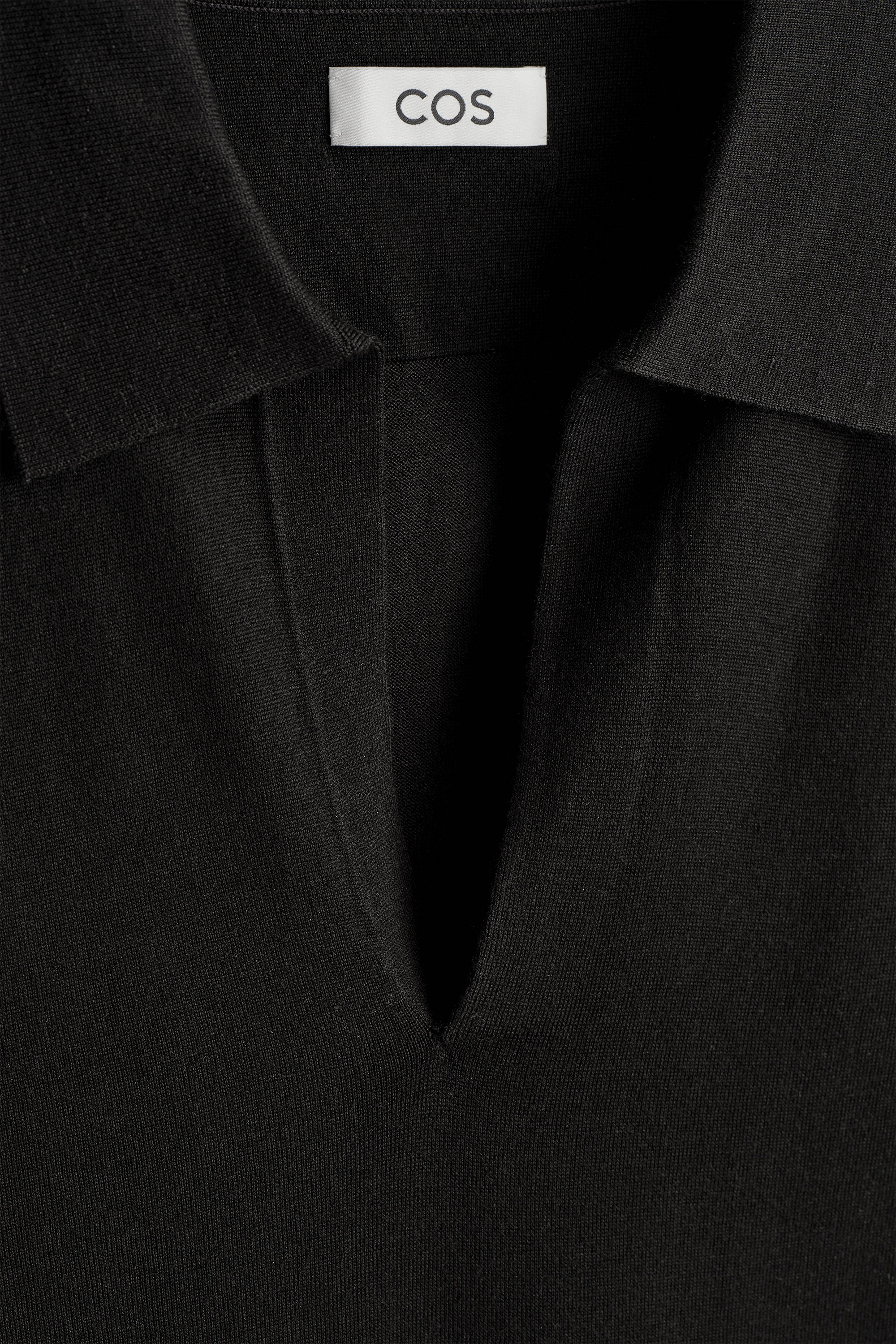 MERINO WOOL POLO VEST - CARBON | COS CA