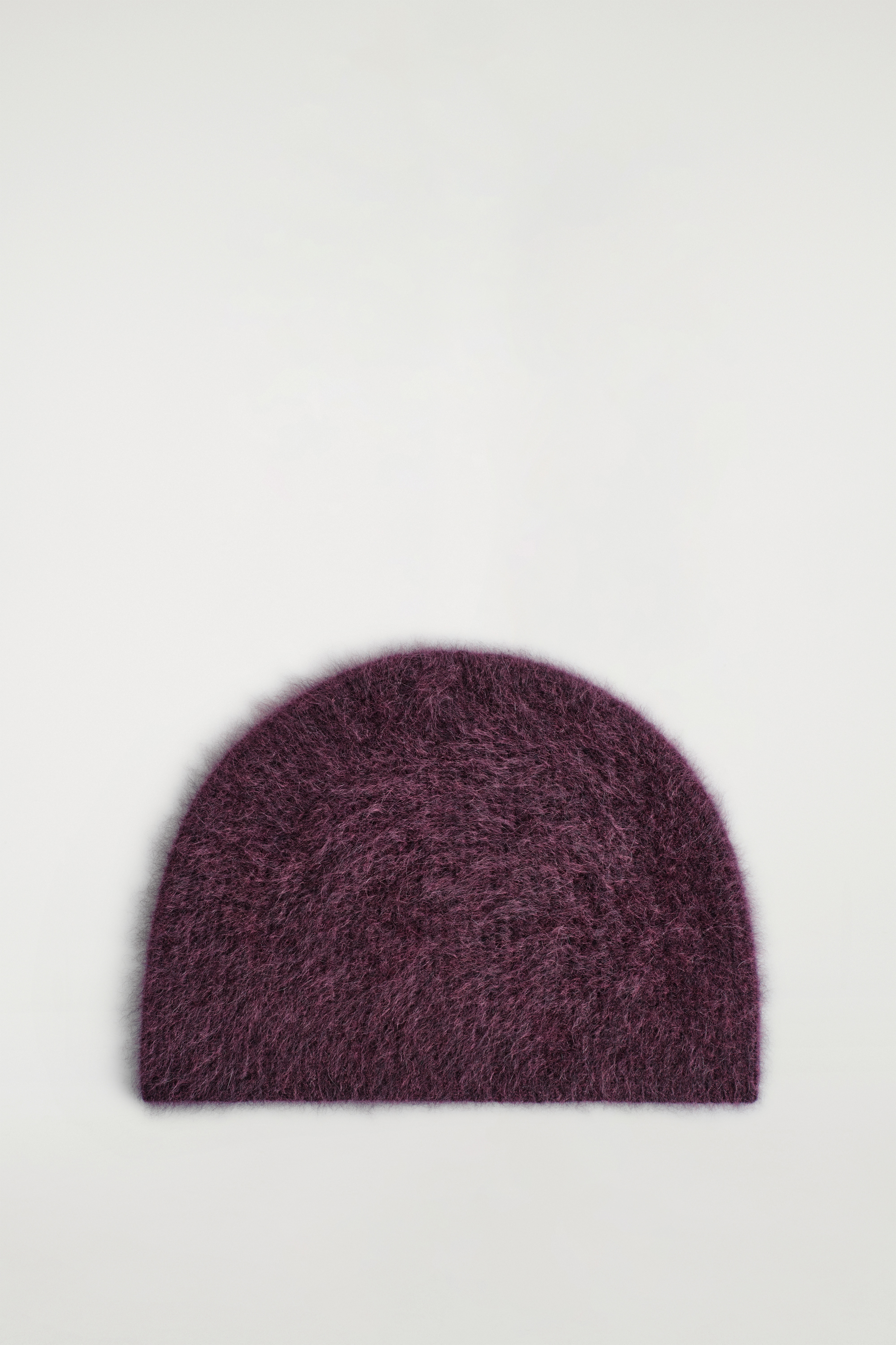 ČEPICE Z ČESANÉHO KAŠMÍRU - BURGUNDY