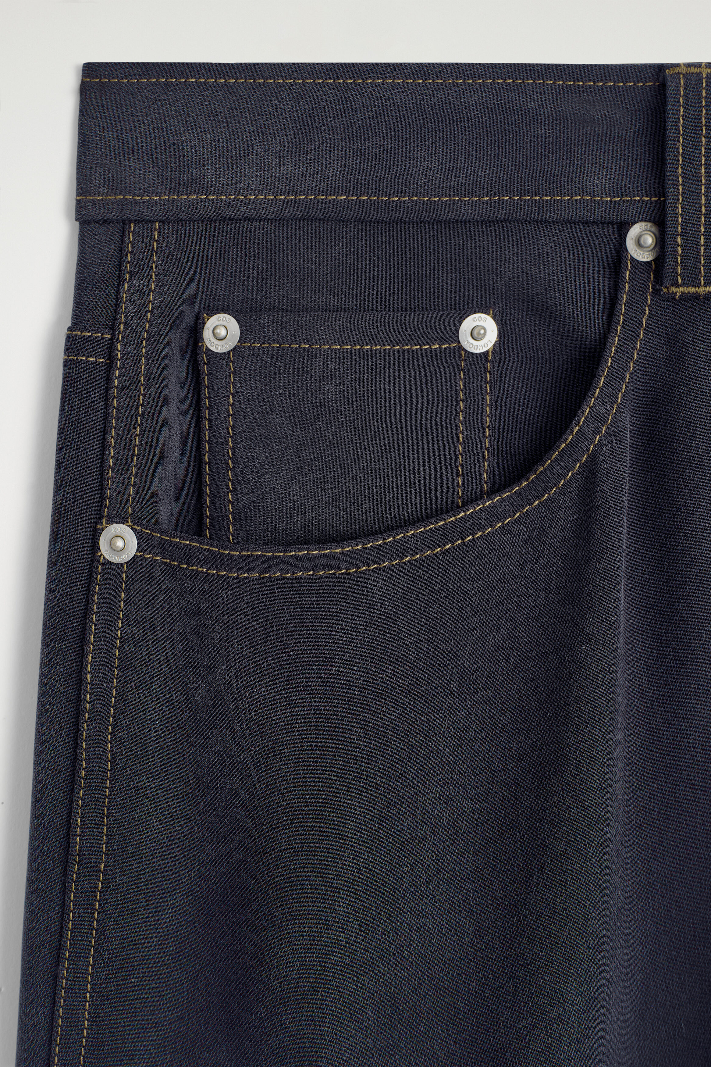 COS デニム DENIM-EFFECT SILK PANTS - INDIGO | COS US